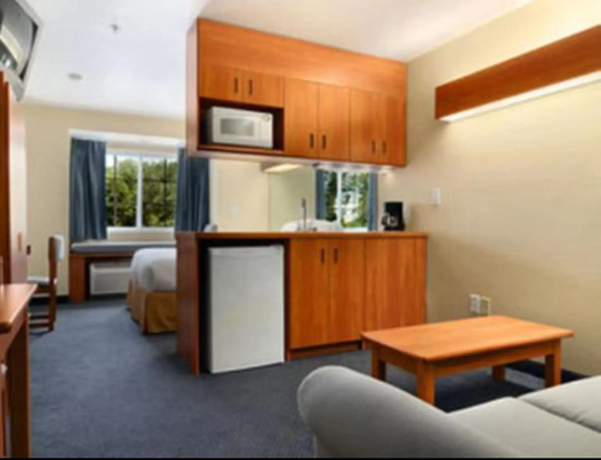 Bedroom in Microtel Inn & Suites Huntsville