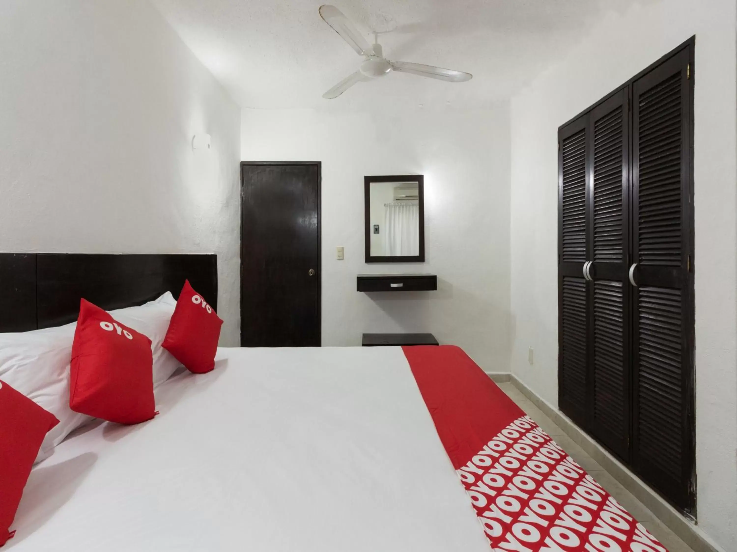 Photo of the whole room, Bed in OYO Hotel Puesta del Sol, Santa Ana, Campeche