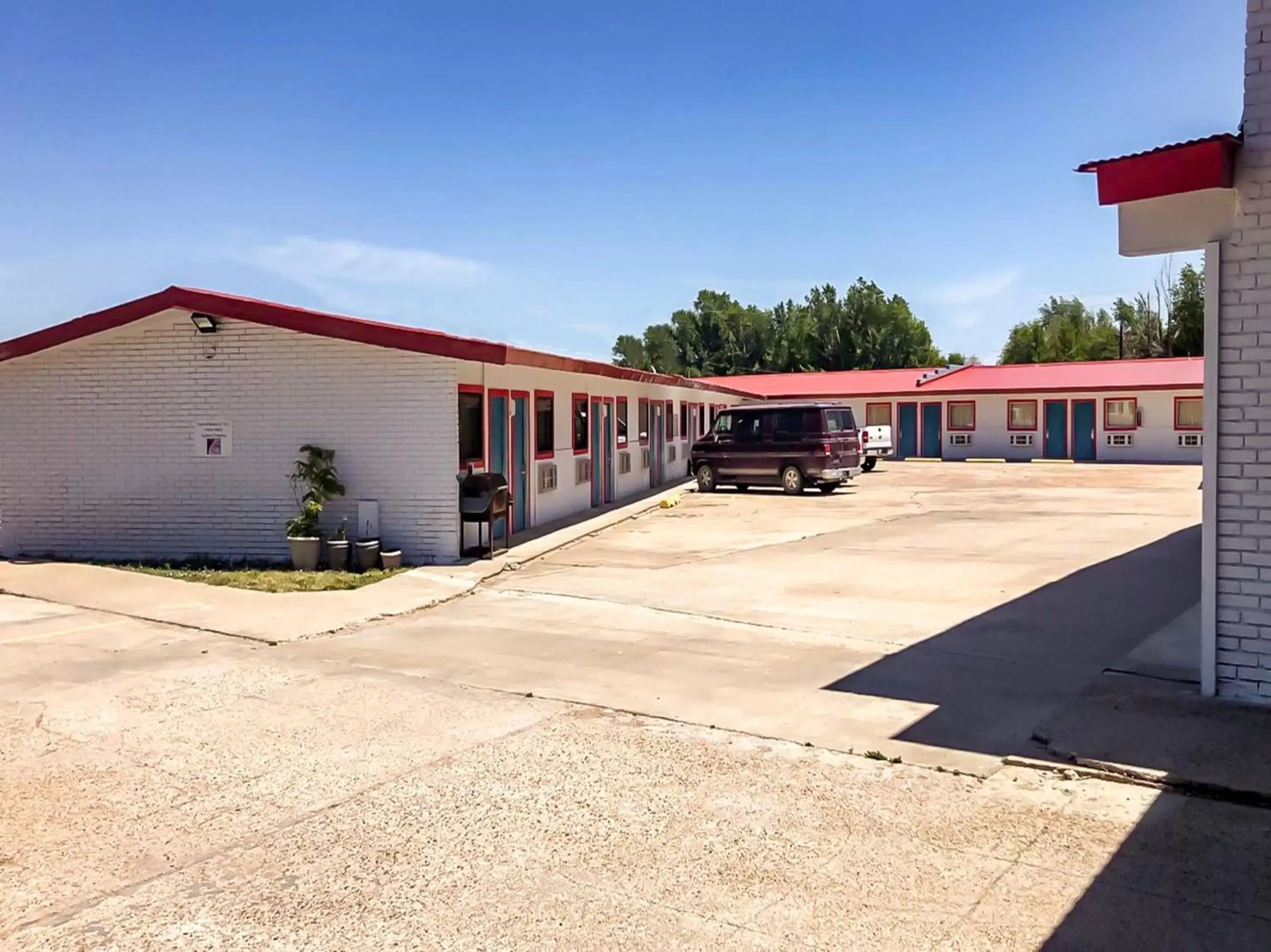 Property Building in OYO Hotel Guymon OK US-54