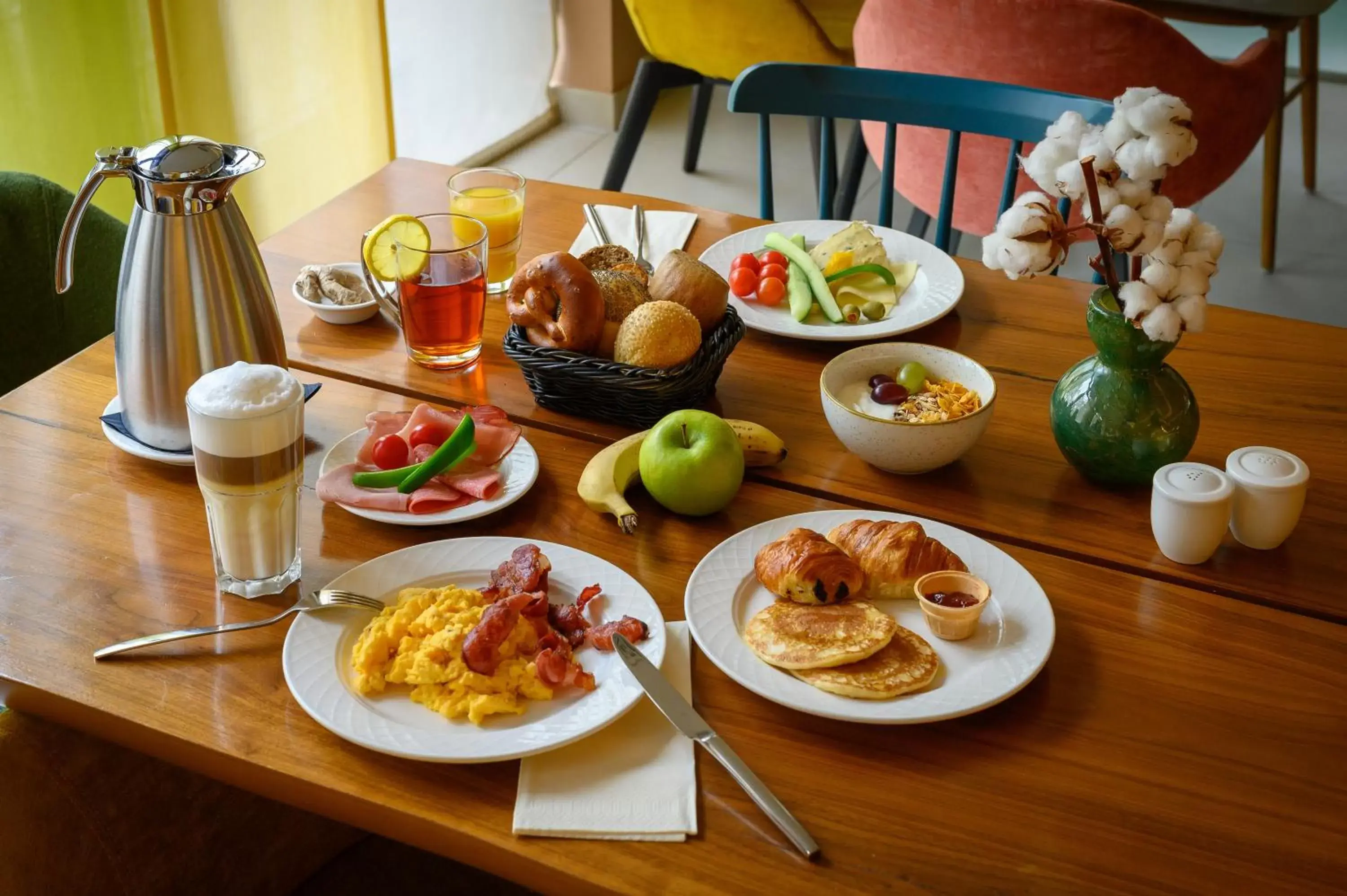 Breakfast in Novotel Nurnberg AM Messezentrum