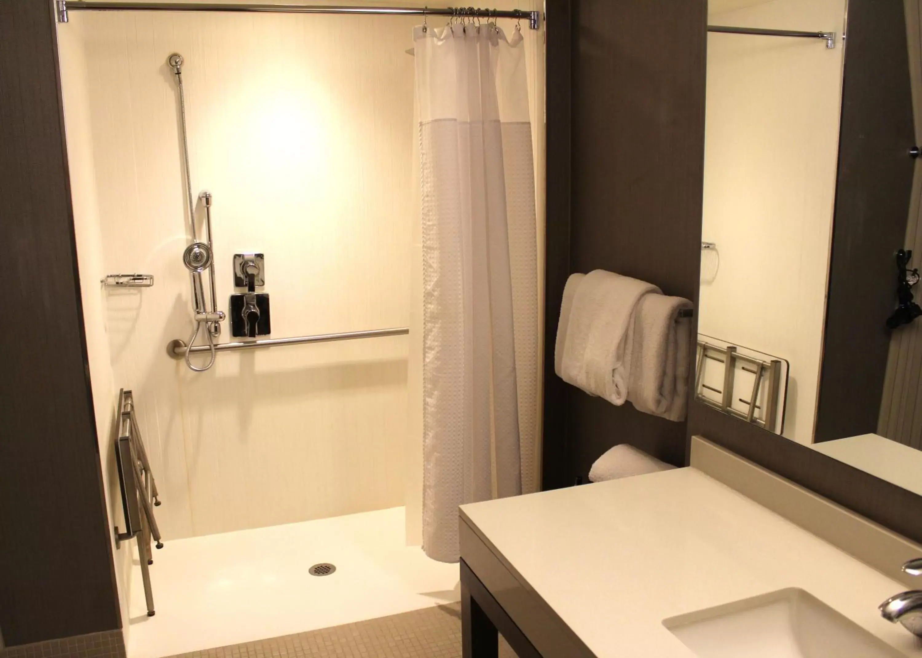 King Room with Sofa Bed and Roll-in Shower - Mobility and Hearing Accessible in Courtyard by Marriott Muncie at Horizon Convention Center King Room with Sofa Bed and Roll-in Shower - Mobility and Hearing Accessible in Courtyard by Marriott Muncie at Horizon Convention Center