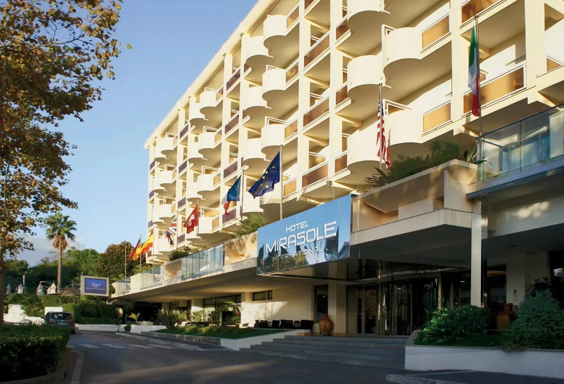 Facade/entrance, Property Building in Hotel Mirasole International