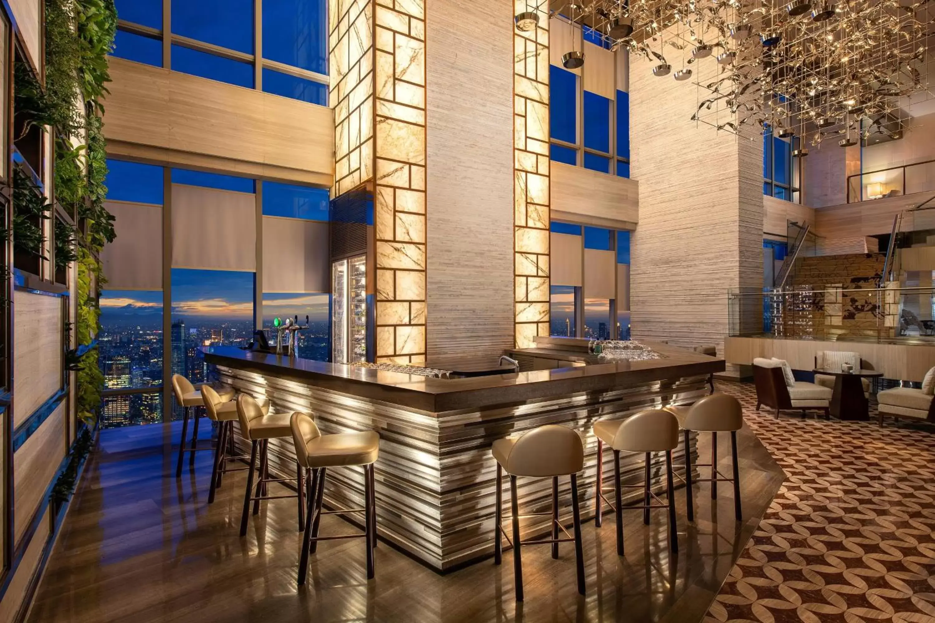 Restaurant/places to eat, Lounge/Bar in The Westin Jakarta