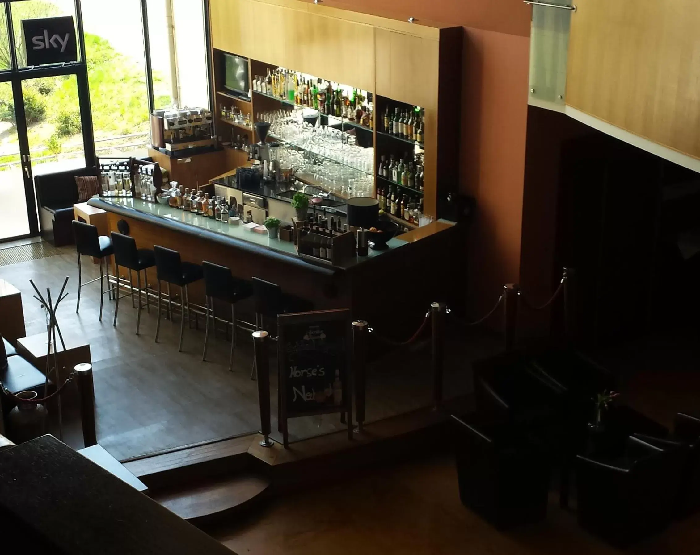 Lounge or bar in SORAT Insel-Hotel Regensburg