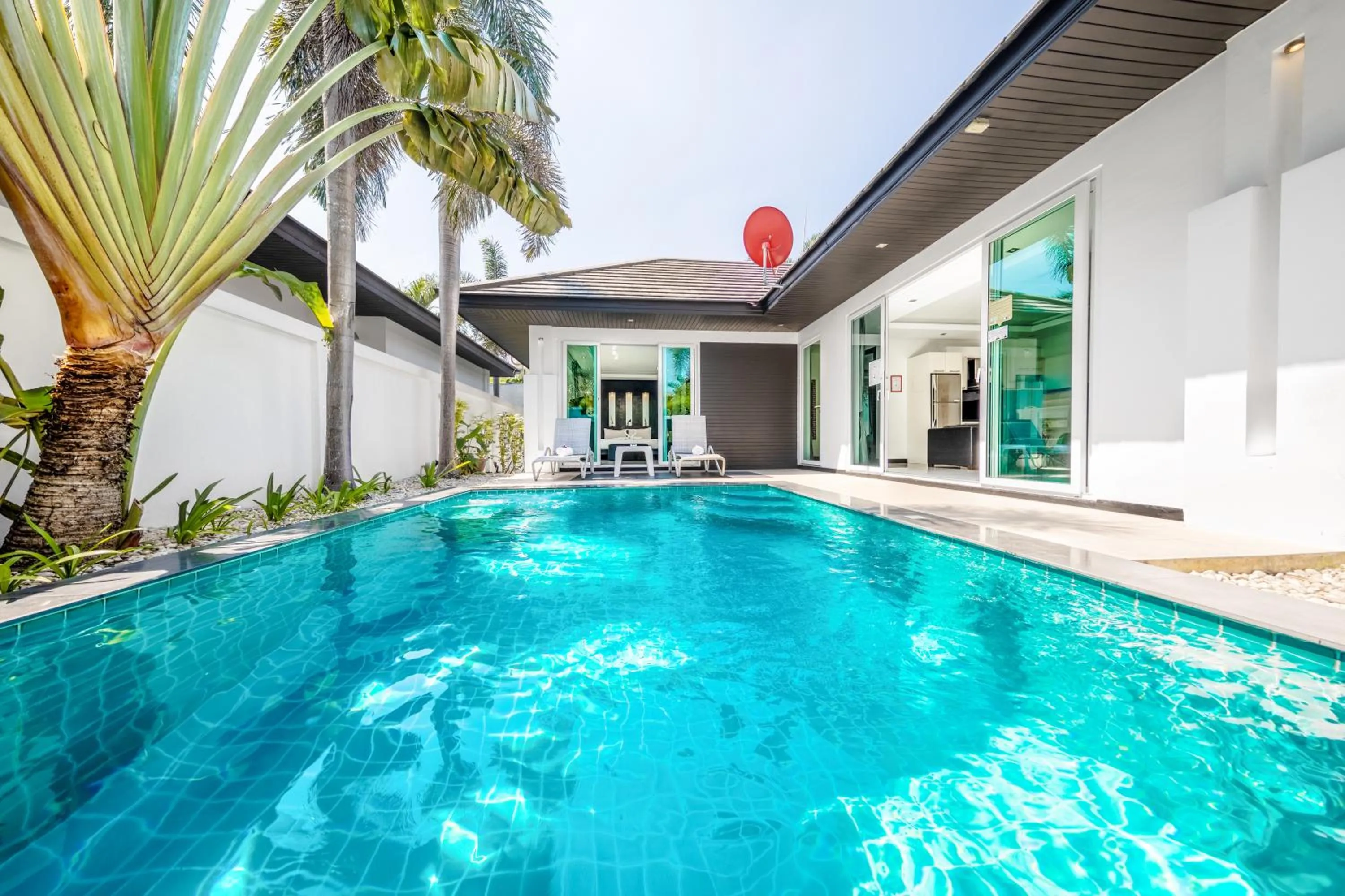 Property building in Colibri Pool Villa Pattaya