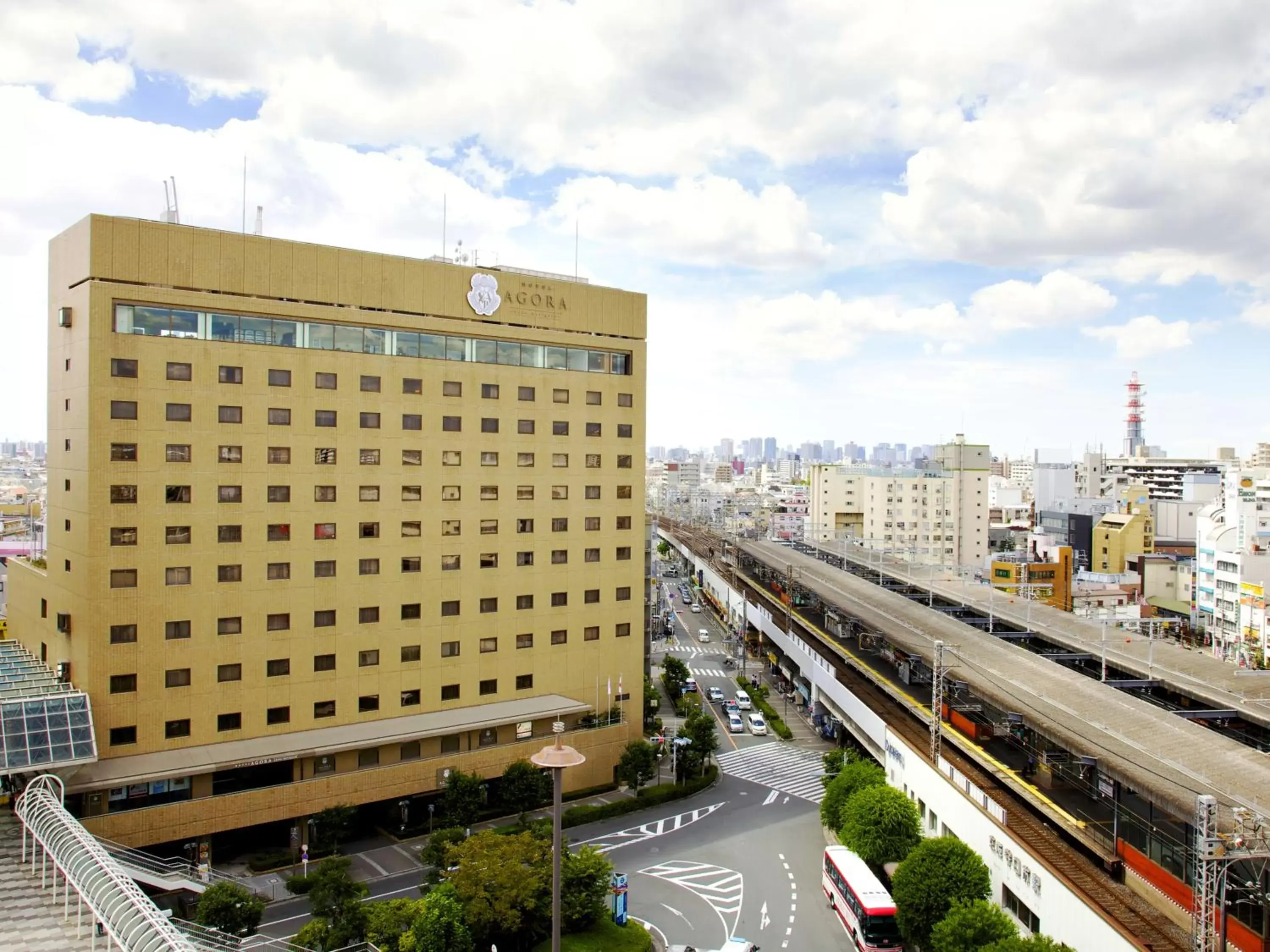 Facade/entrance in Hotel Agora Osaka Moriguchi