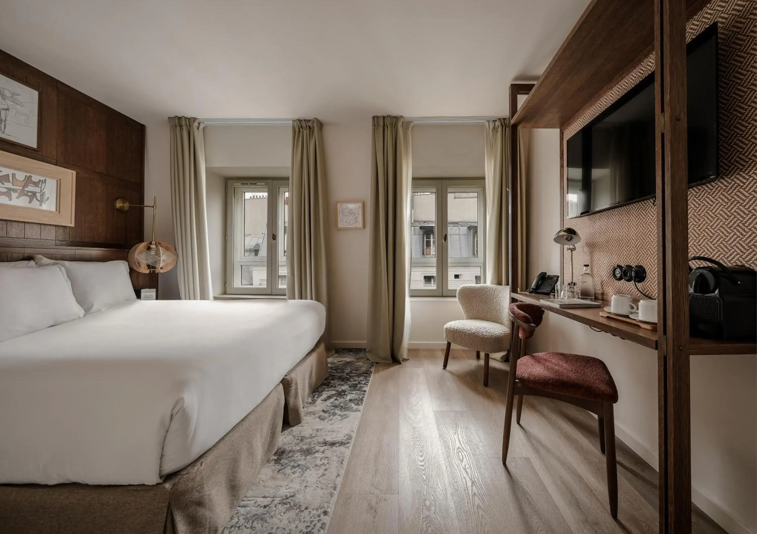 Bed in Hotel Pulitzer Paris