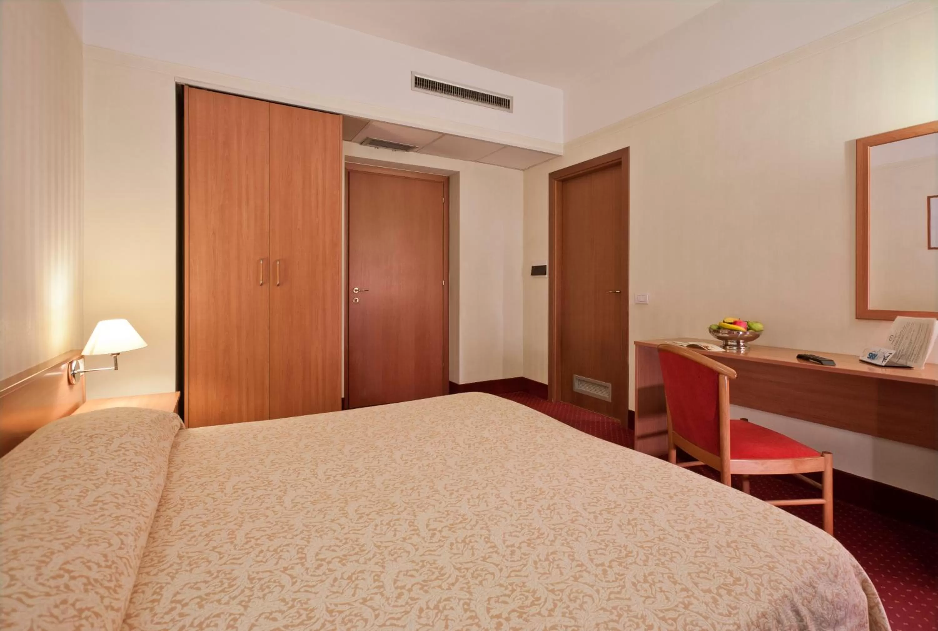 Photo of the whole room, Bed in Hotel Fortuna