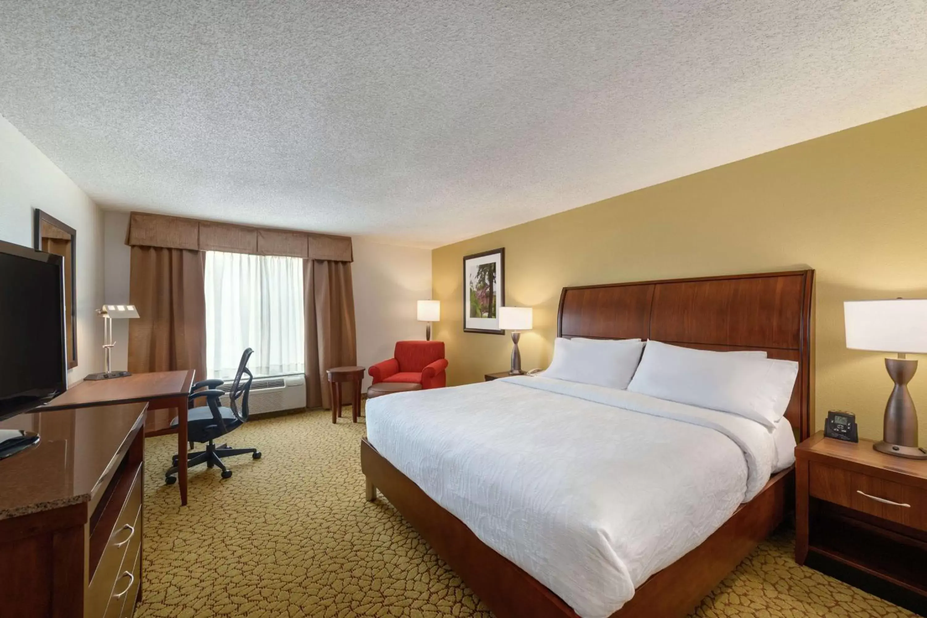Bedroom, Bed in Hilton Garden Inn Orlando East - UCF Area