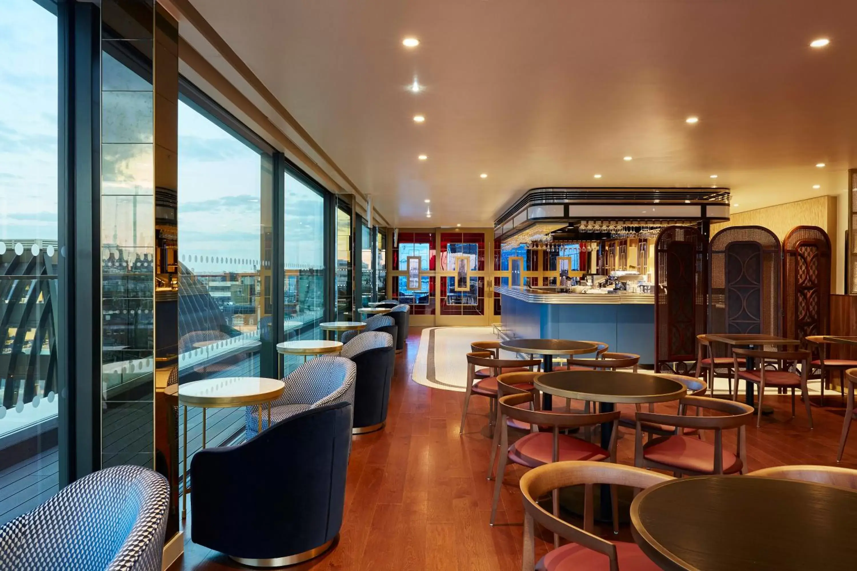 Restaurant/places to eat, Lounge/Bar in Hotel Indigo London - 1 Leicester Square, an IHG Hotel