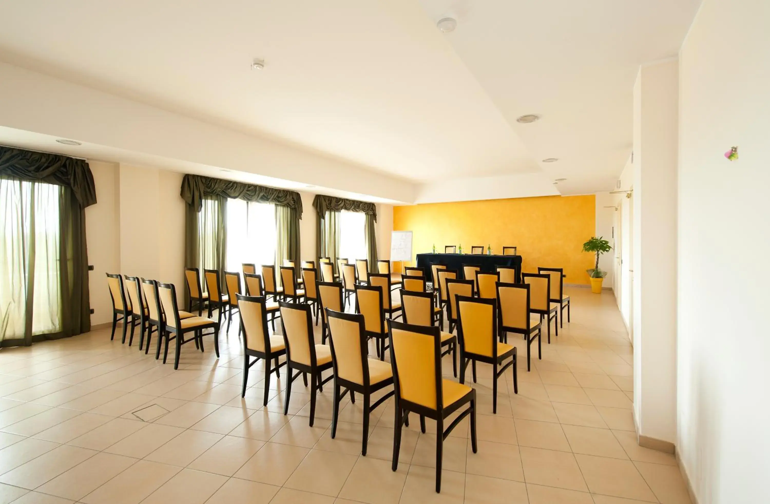 Business facilities in Grand Hotel Sofia