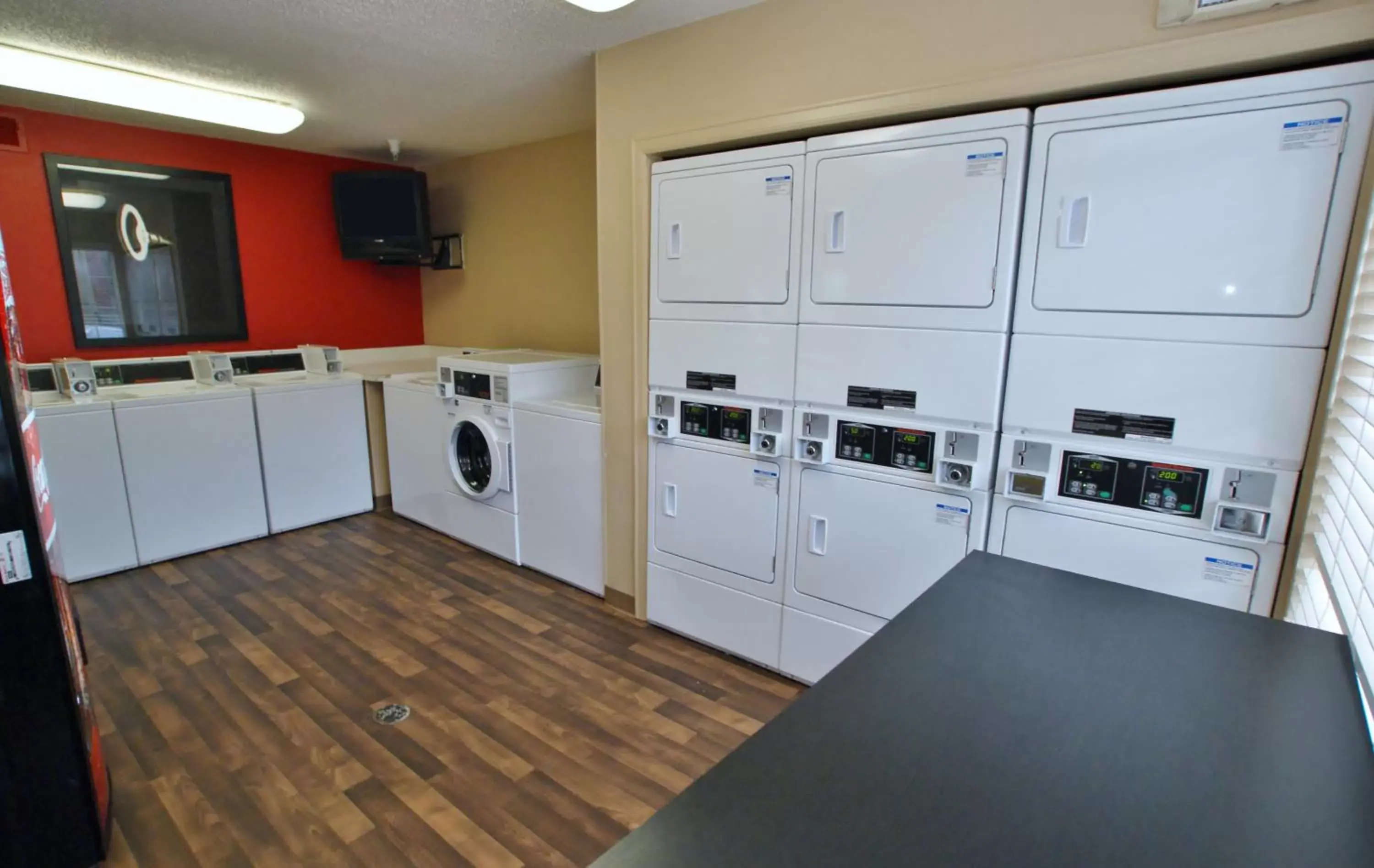 Other, Kitchen/Kitchenette in Extended Stay America Suites - Washington, DC - Fairfax - Fair Oaks