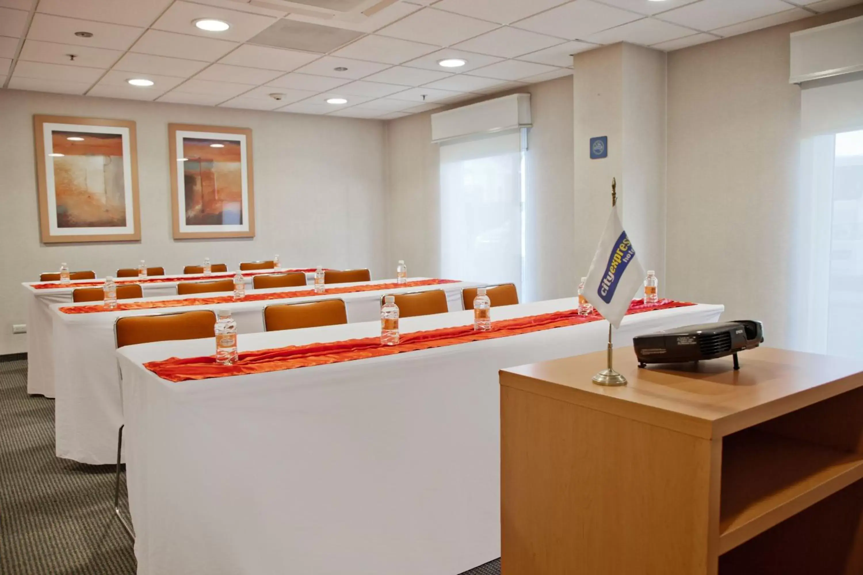 Meeting/conference room in City Express by Marriott Celaya Parque