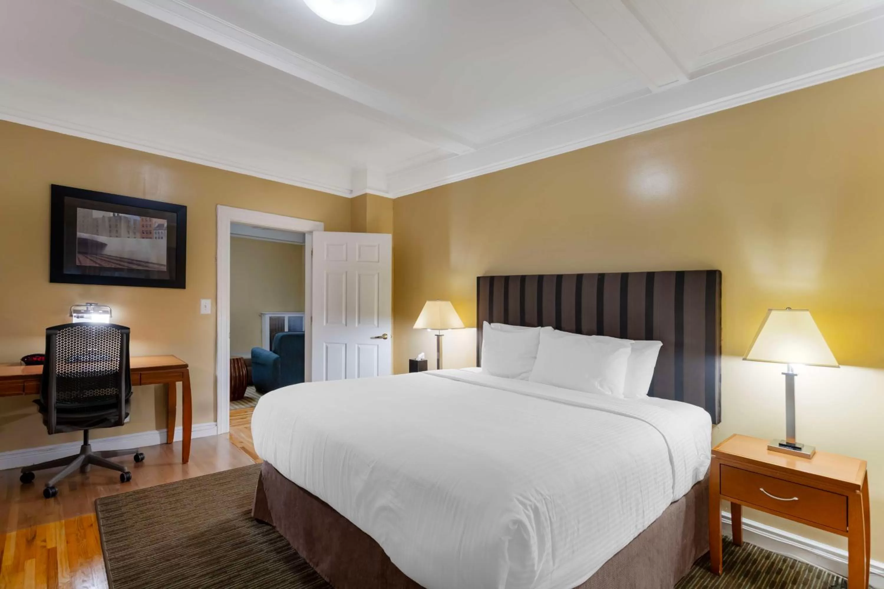 Bedroom, Bed in Best Western Plus Hospitality House Suites