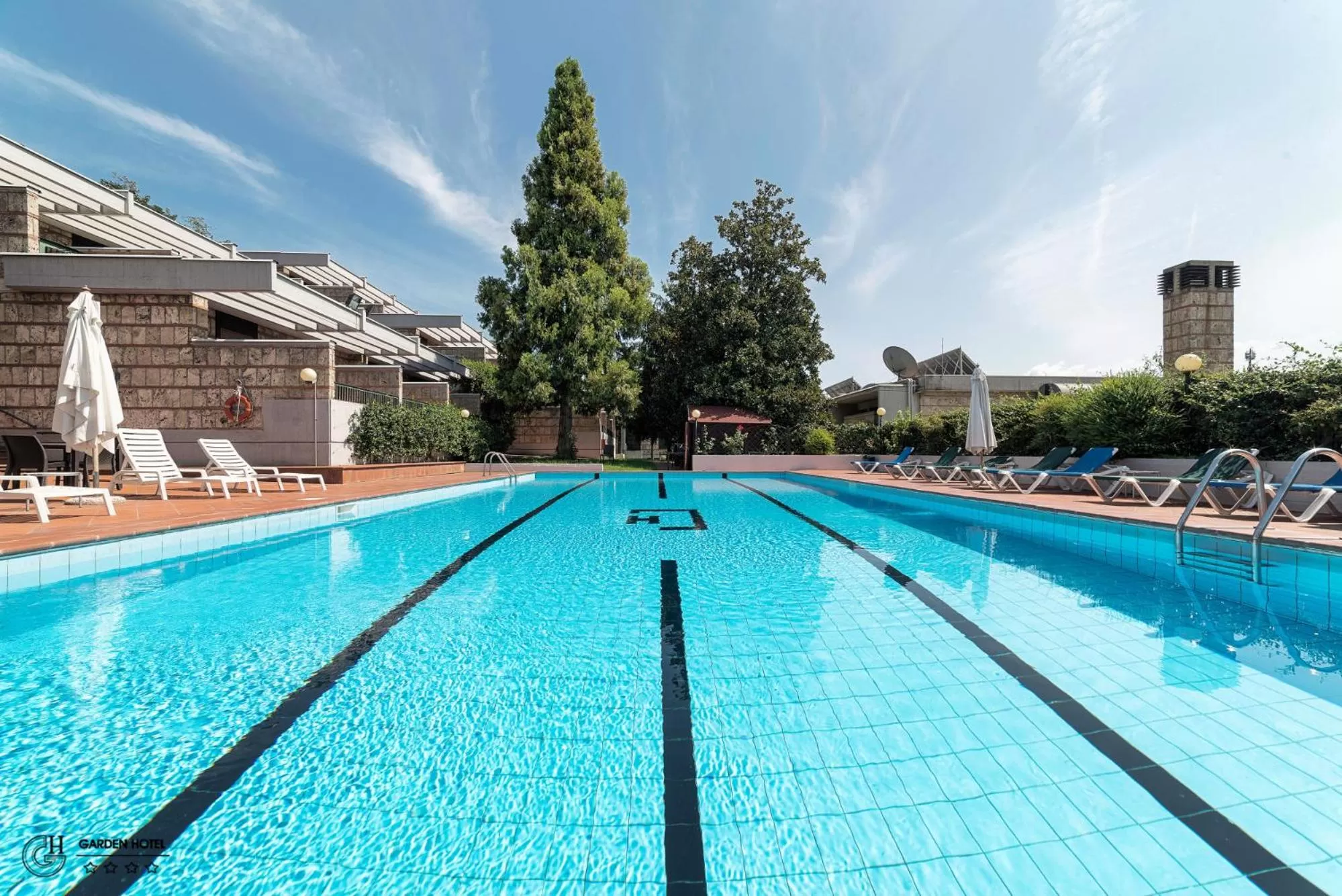 Swimming pool in Hotel Garden Terni