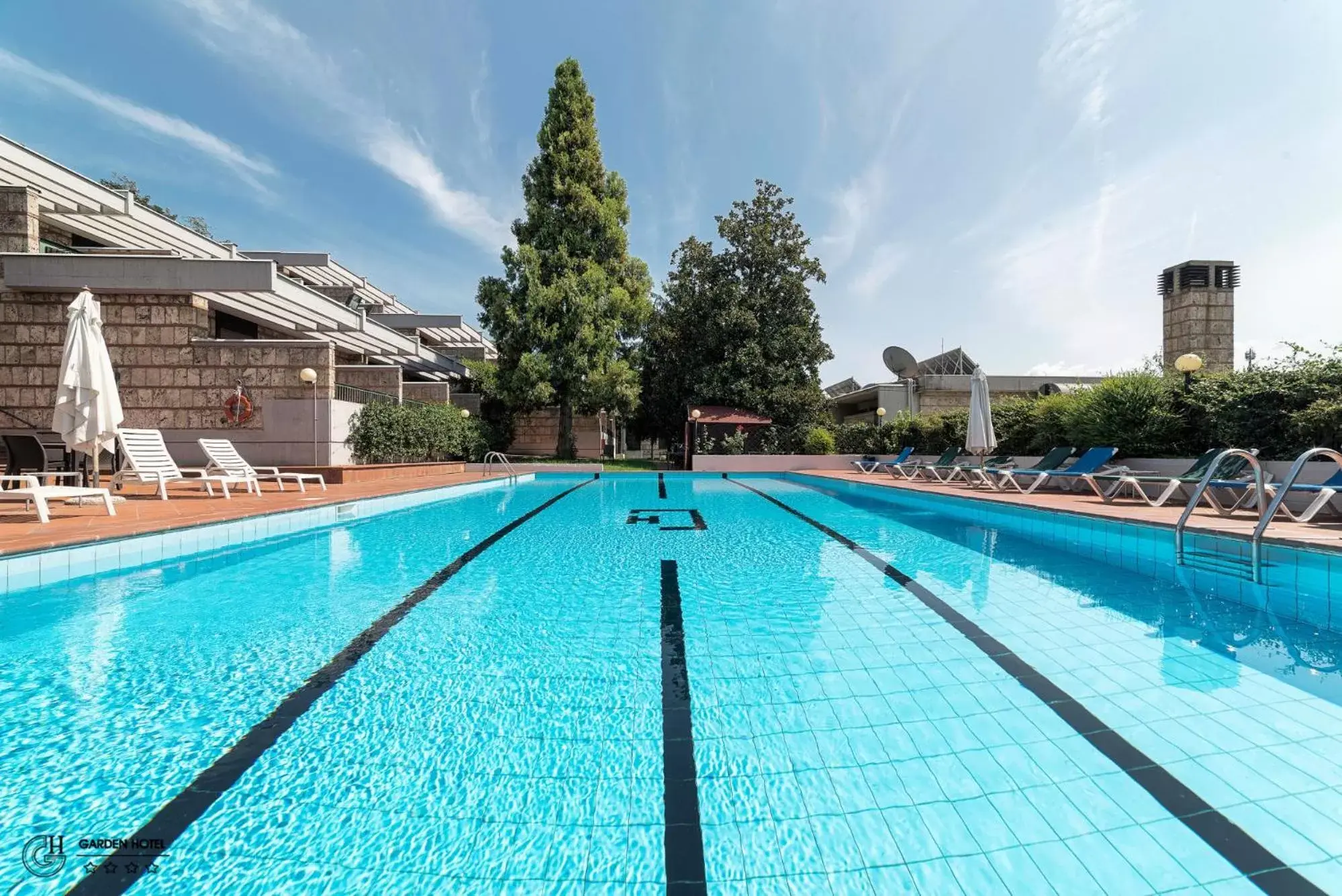 Swimming Pool in Hotel Garden Terni
