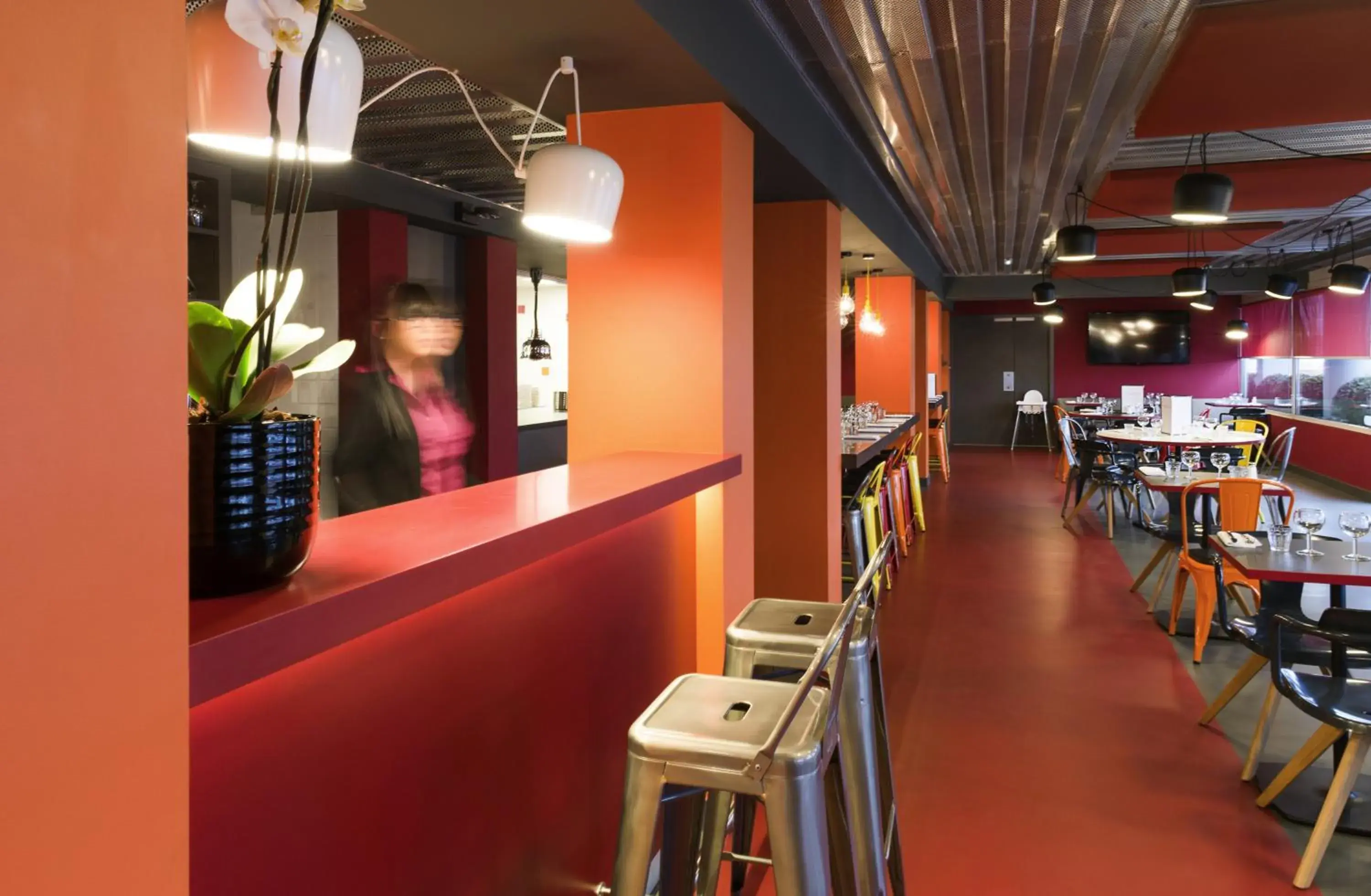Lounge or bar, Restaurant/Places to Eat in ibis Styles Lyon Confluence
