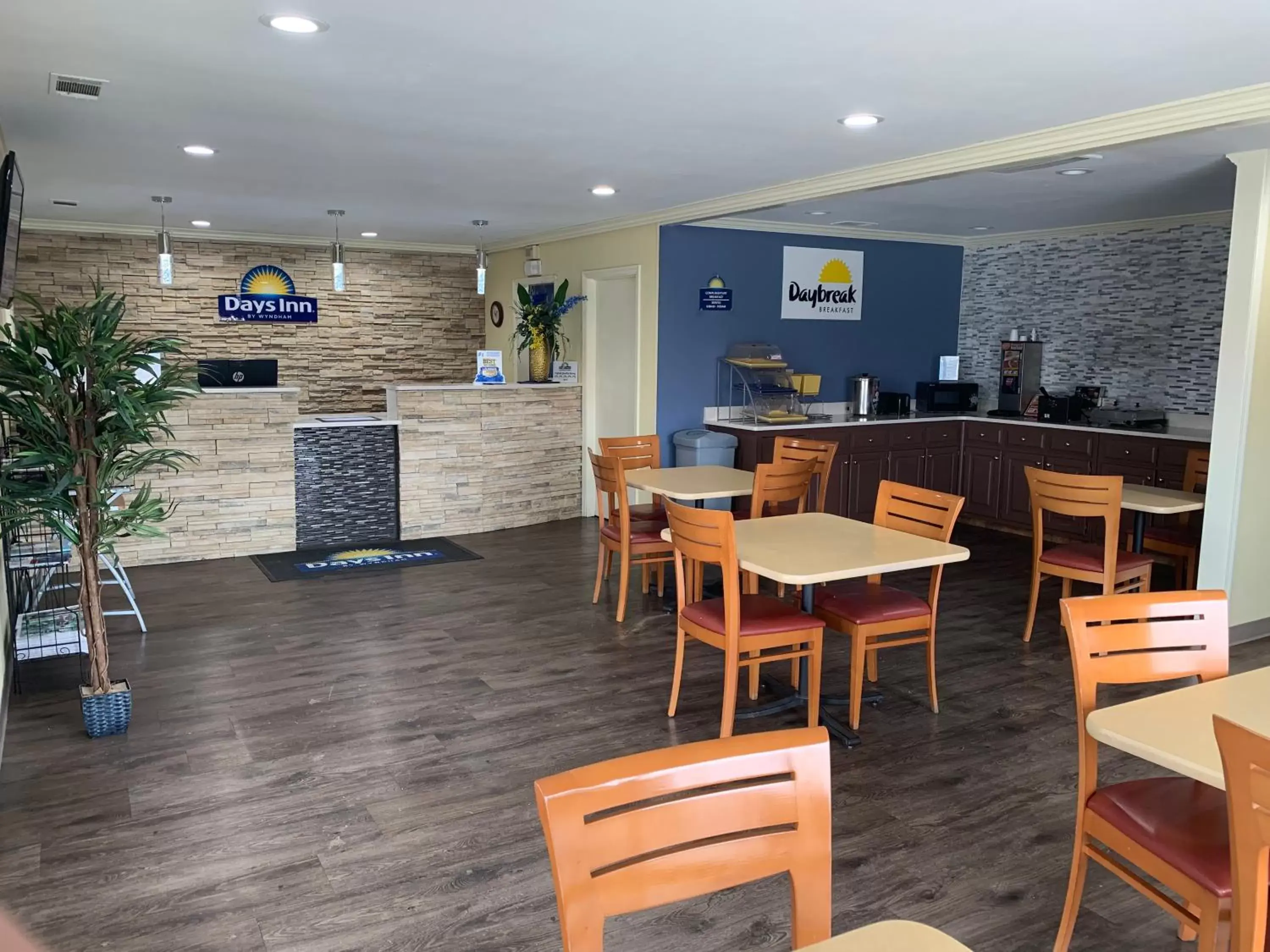 Restaurant/Places to Eat in Days Inn by Wyndham Aiken - Interstate Hwy 20