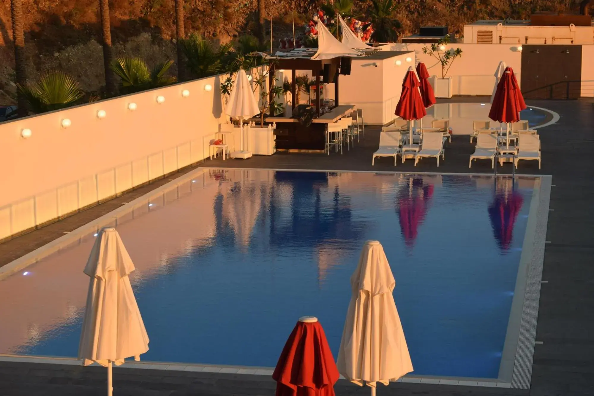 Swimming pool in Lancaster Eden Bay Swimming pool in Lancaster Eden Bay