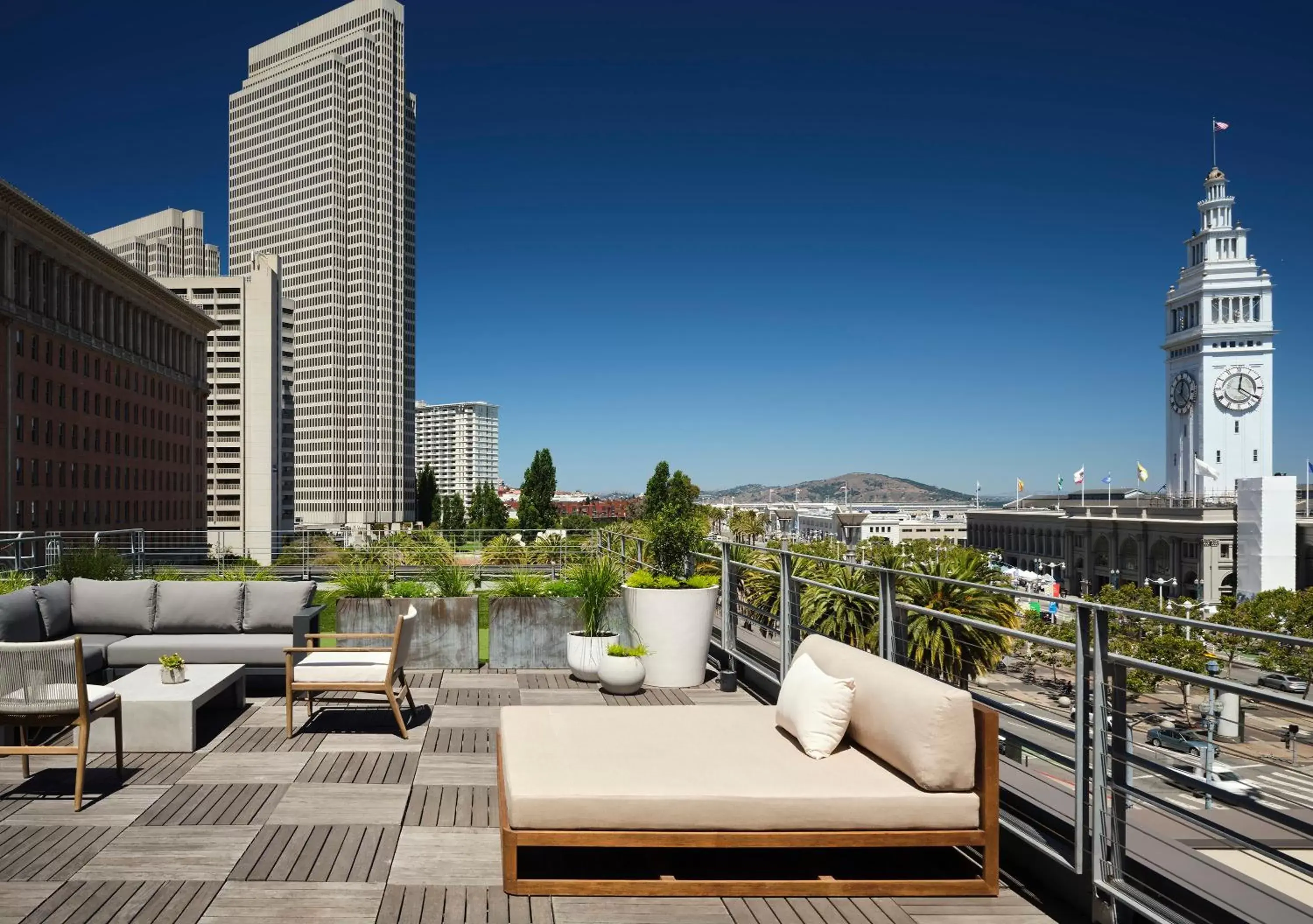 Balcony/Terrace in 1 Hotel San Francisco