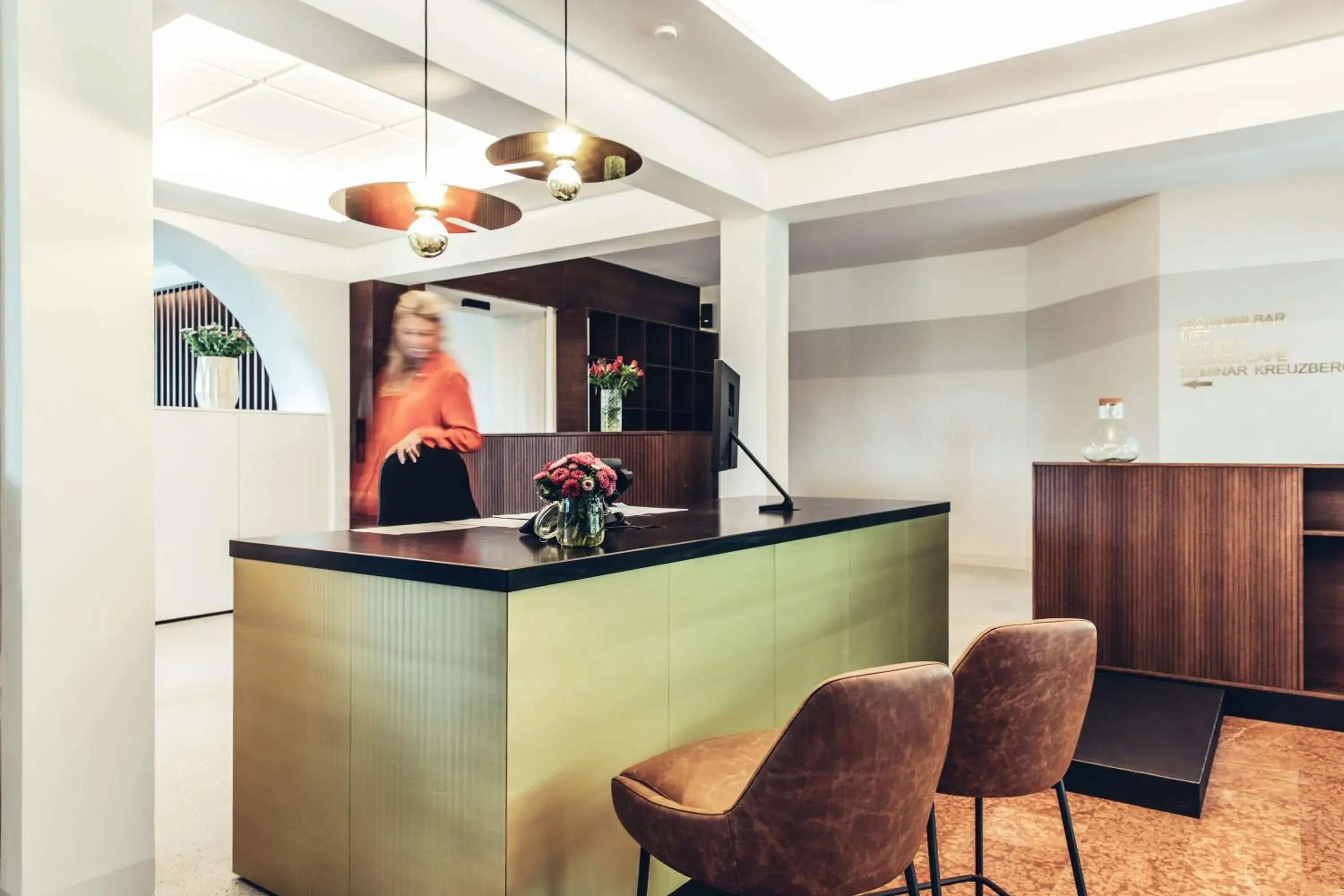 Lobby or reception, Lounge/Bar in Hotel Dermuth Klagenfurt