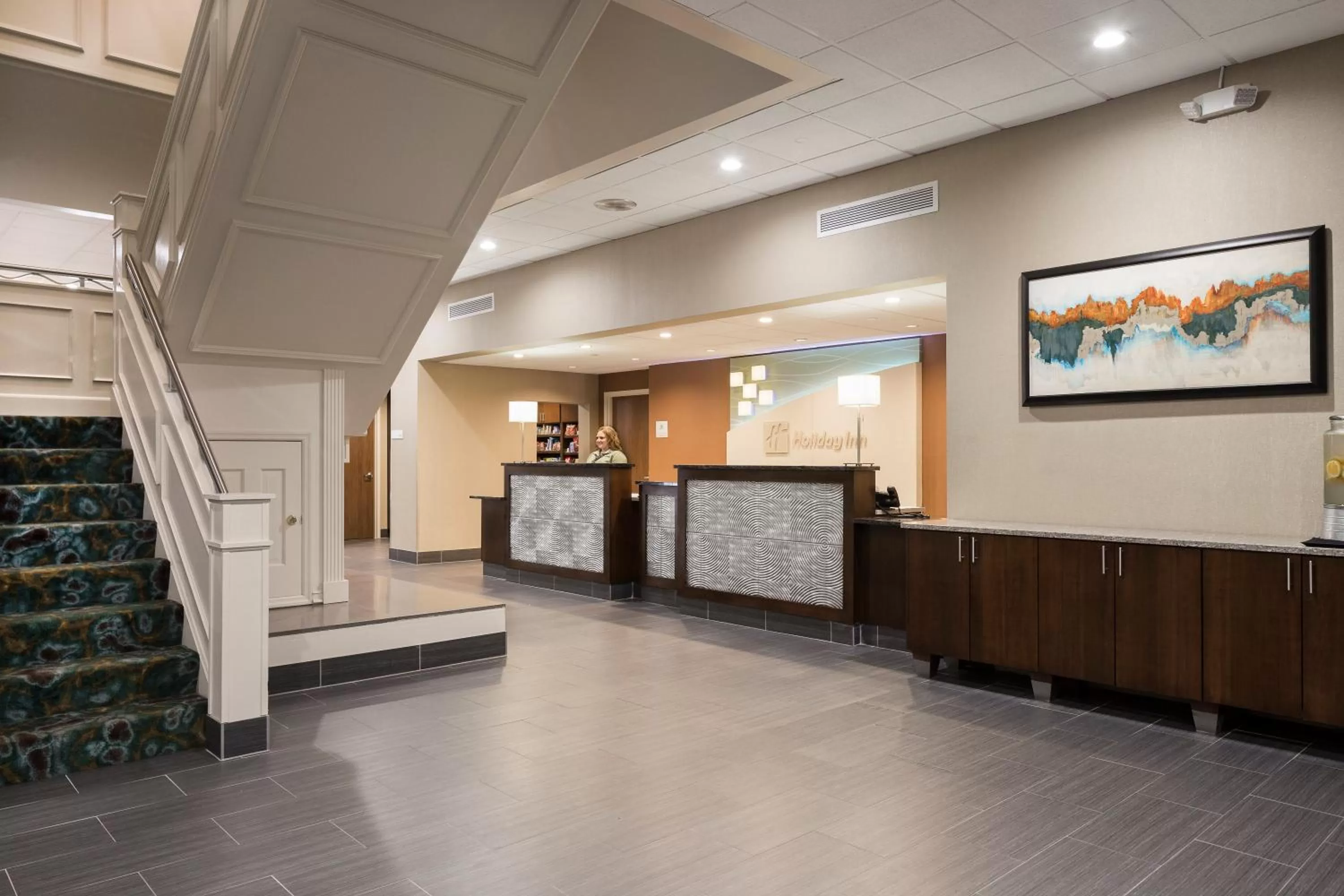 Property building in Holiday Inn Rock Island-Quad Cities by IHG