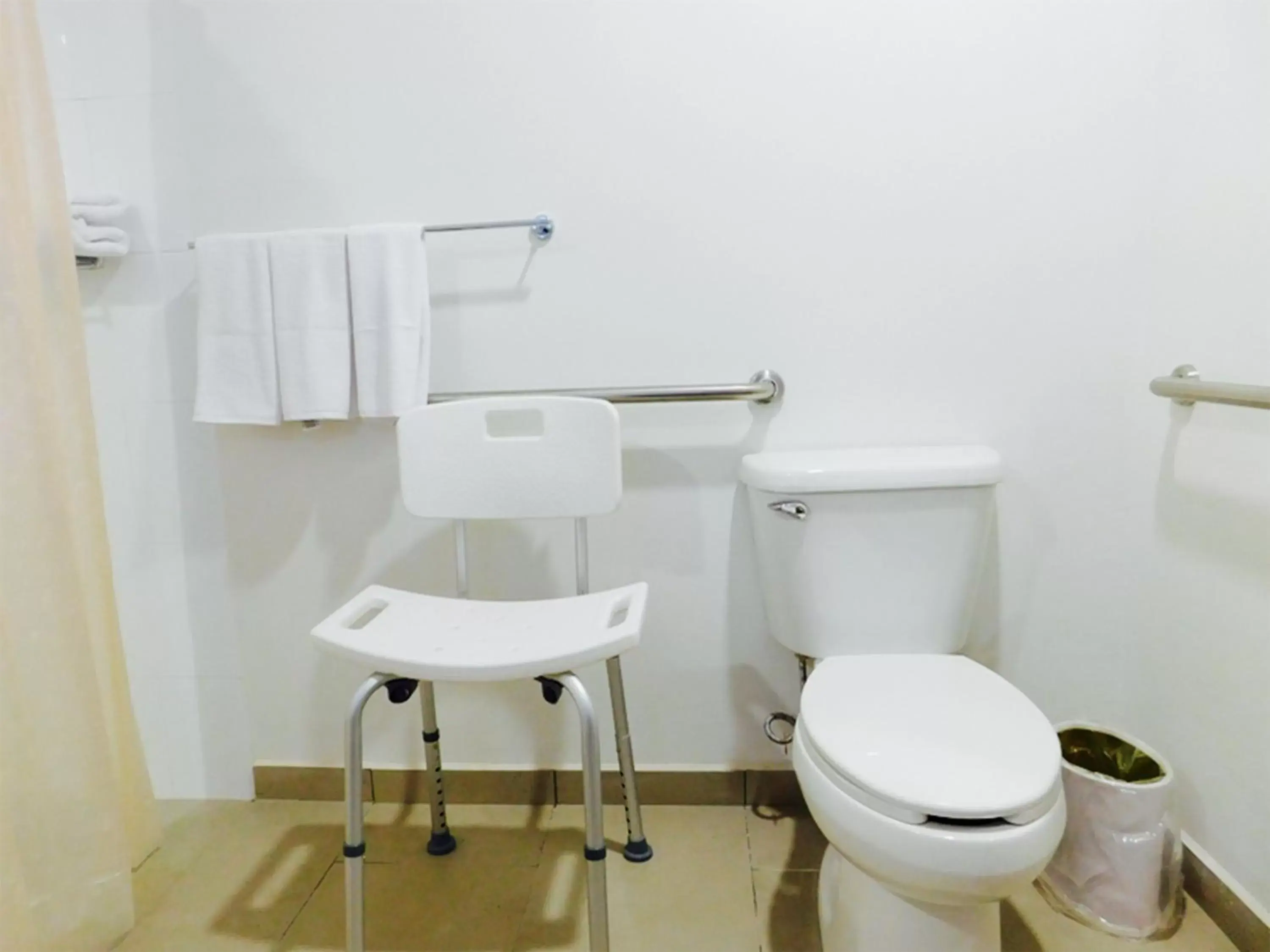 Bathroom in Staybridge Suites - Villahermosa Tabasco, an IHG Hotel