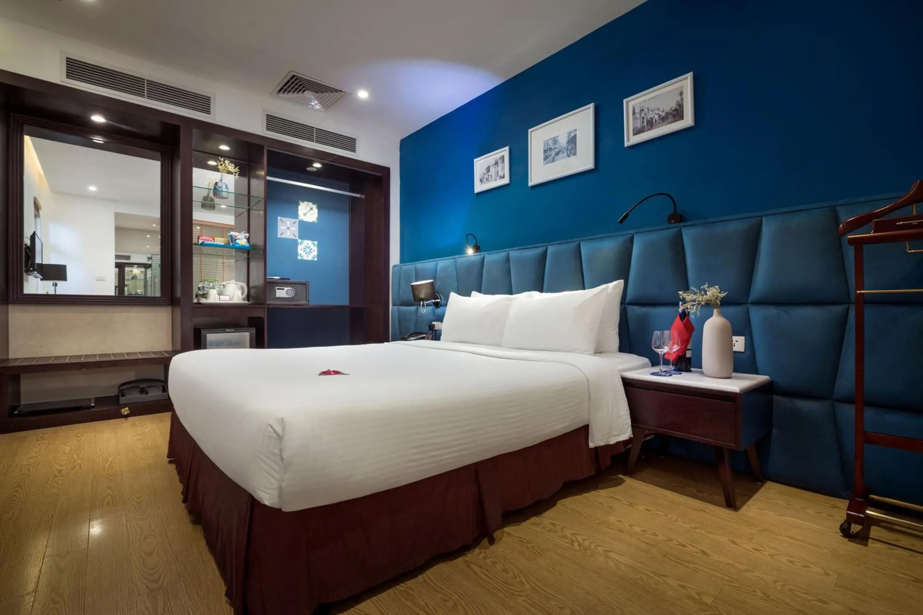 Bed in Hanoi Brilliant Hotel & Spa