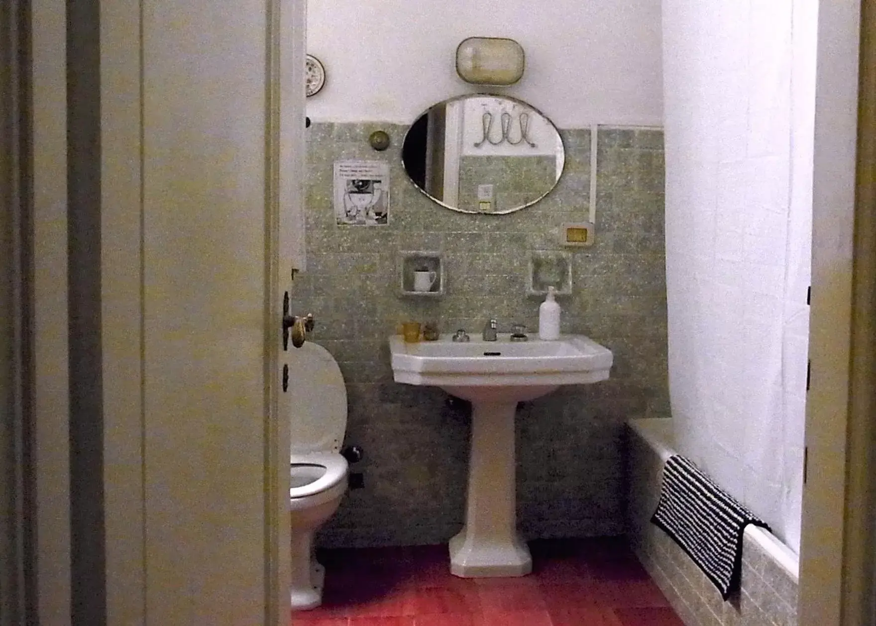 Bathroom in Hotel Cestelli