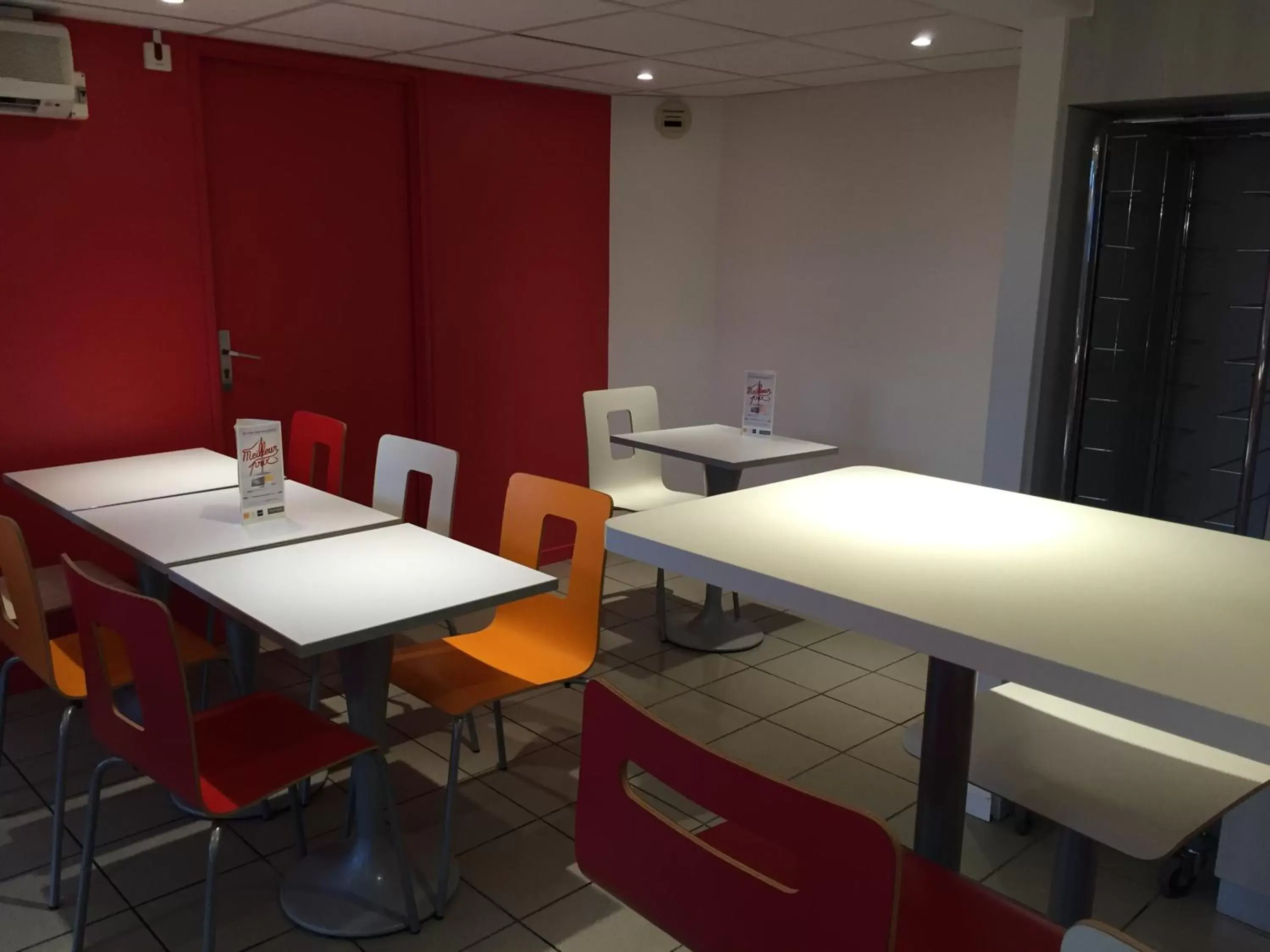 Lobby or reception, Business Area/Conference Room in Premiere Classe Toulouse Sud - Portet