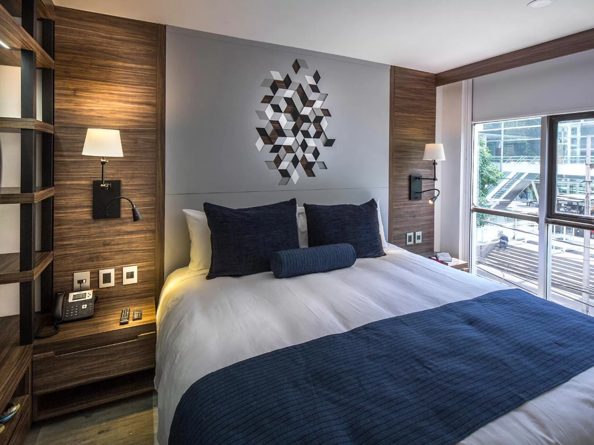 Bedroom, Bed in FlowSuites WTC