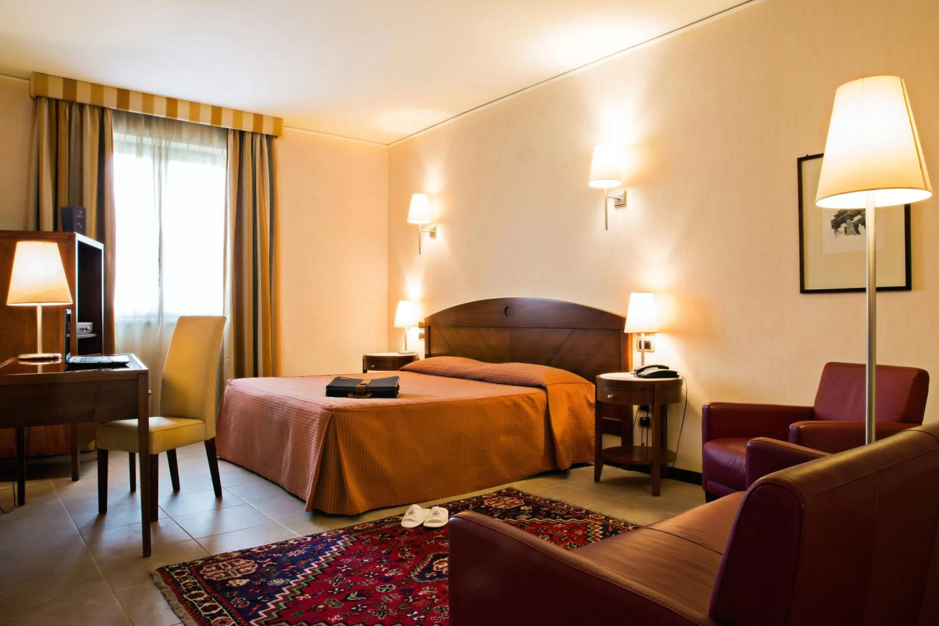 Photo of the whole room in Grand Hotel Paestum