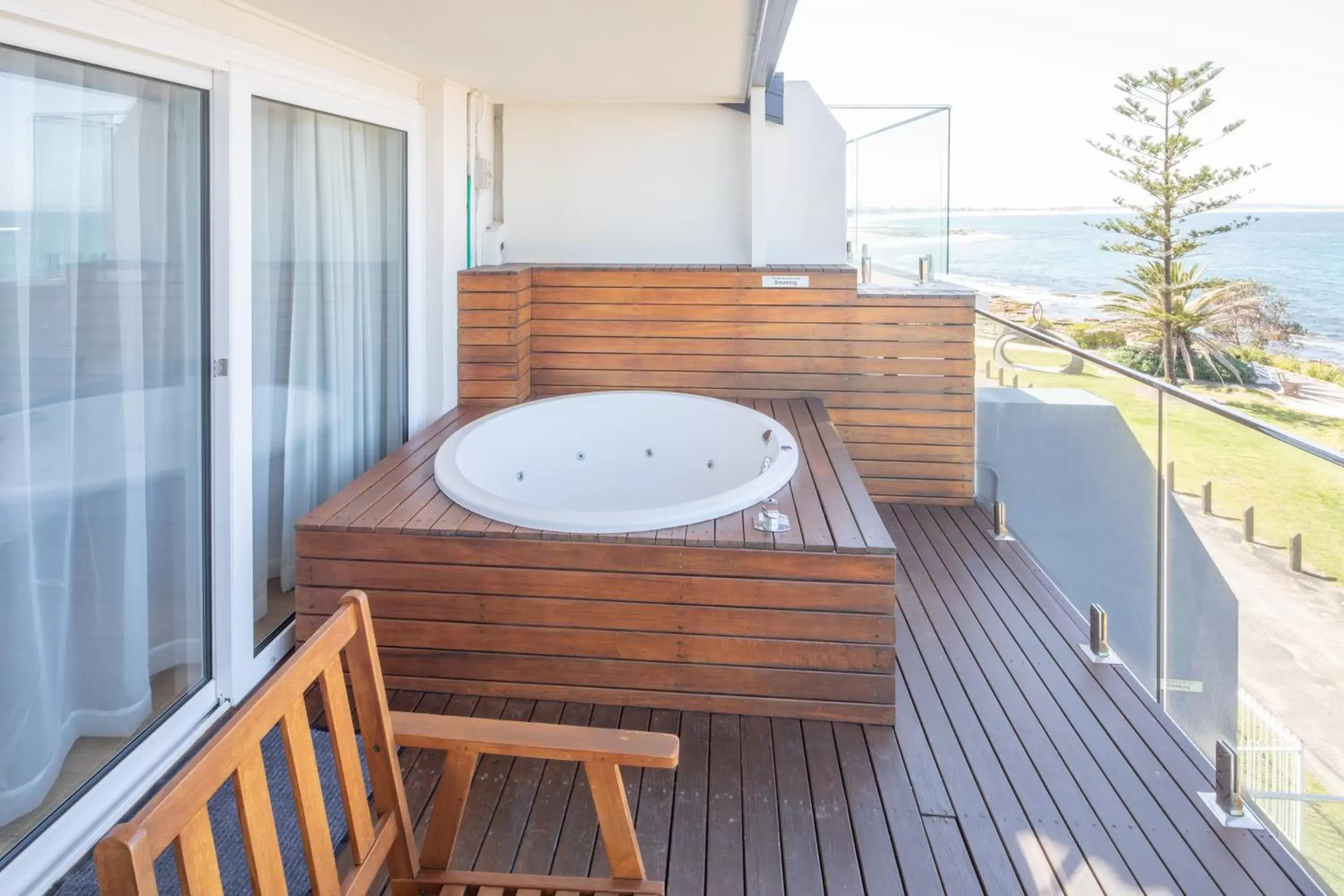 Balcony/Terrace in Ocean Front Motel