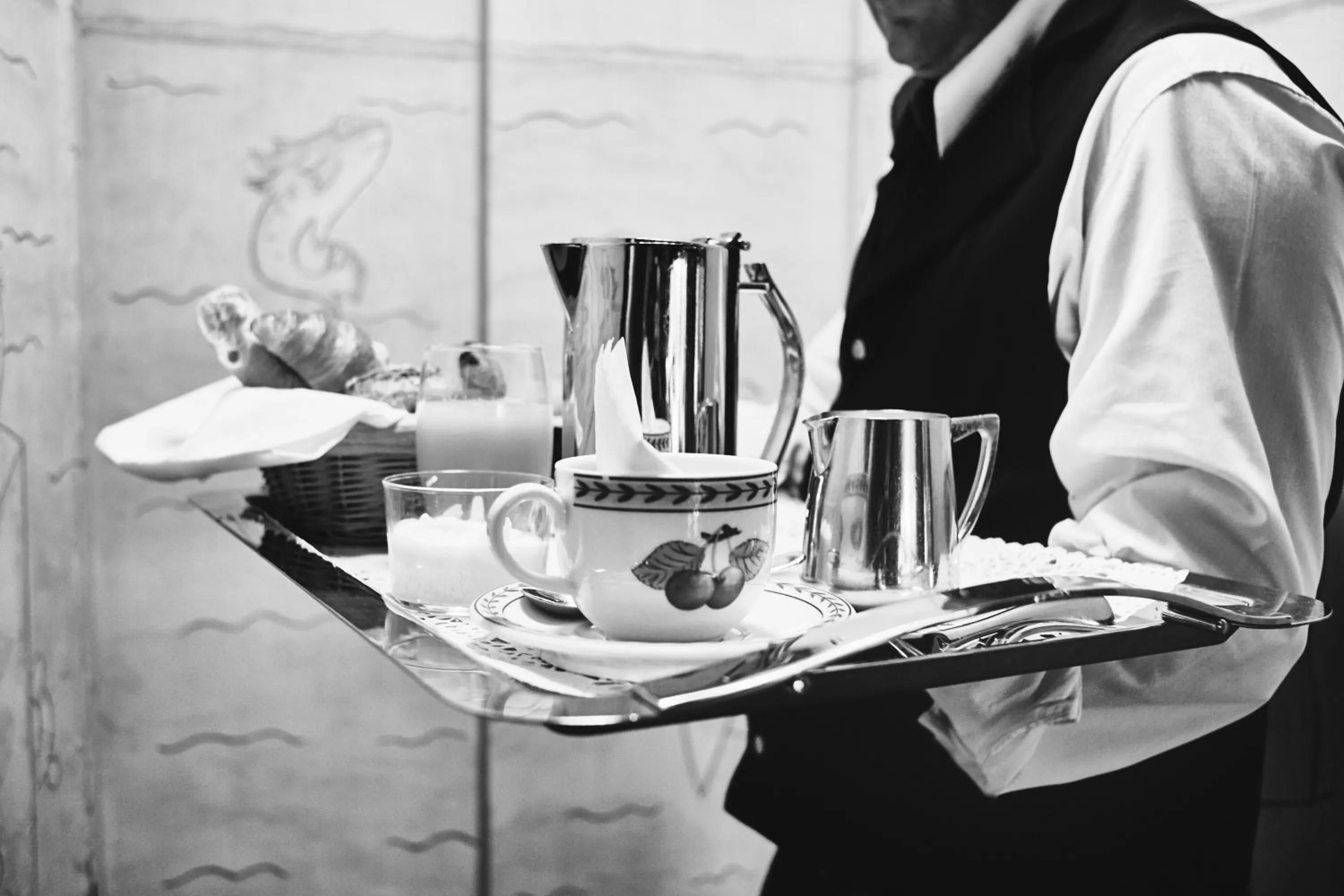 Breakfast, Coffee/Tea Facilities in Welcome Hotel