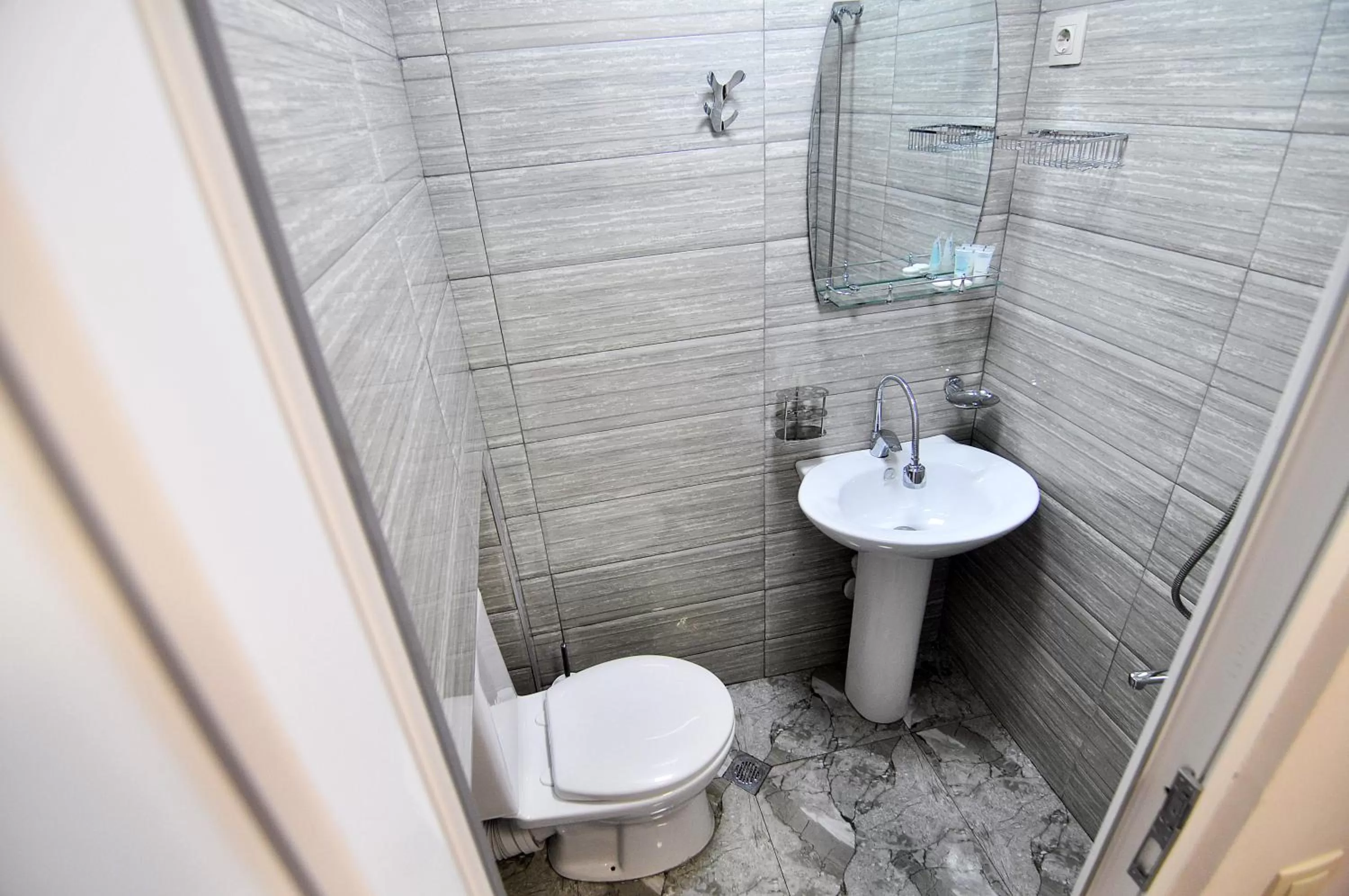 Budget Triple Room in Light Hotel