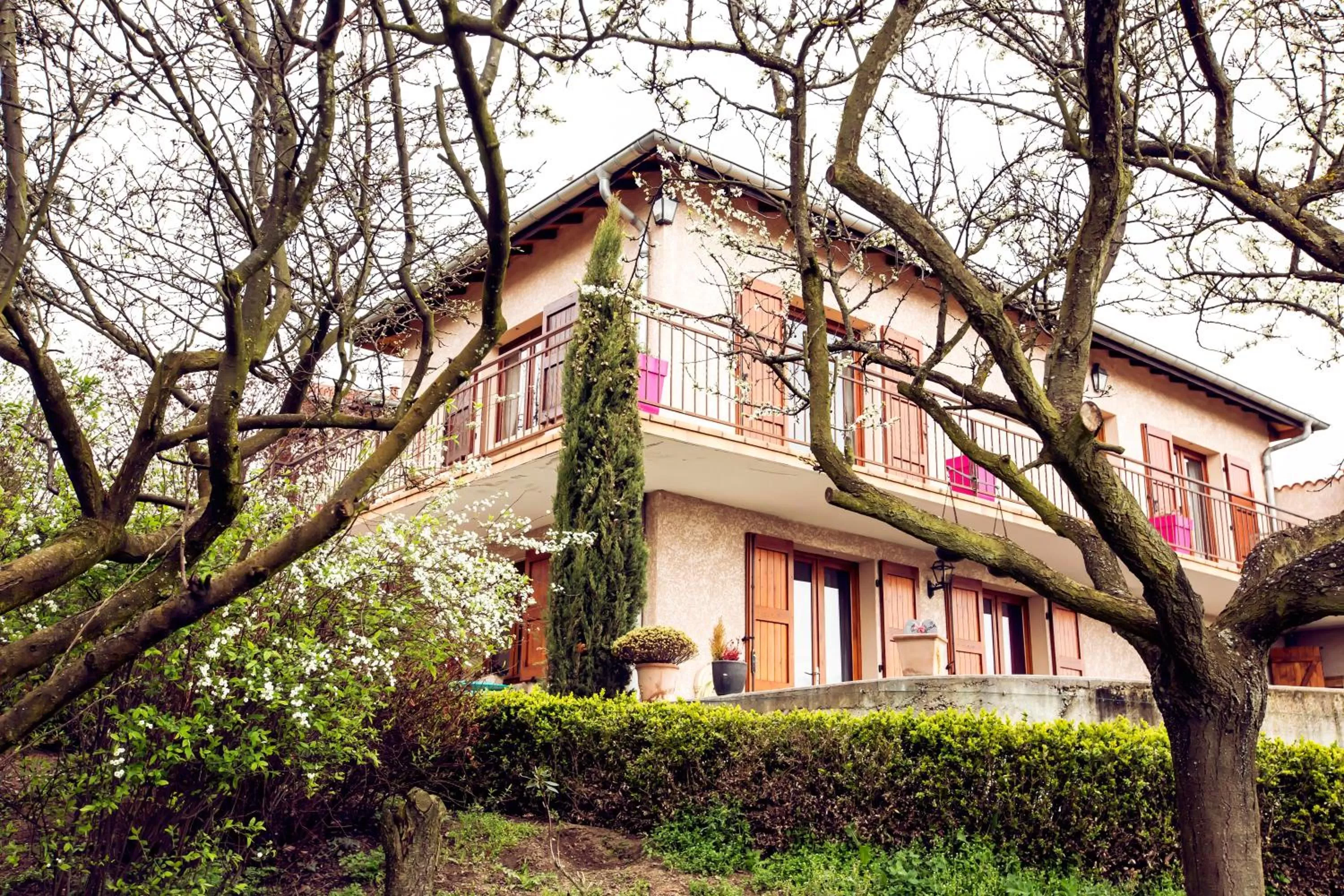Property Building in Chambre d'Hôtes des Lys