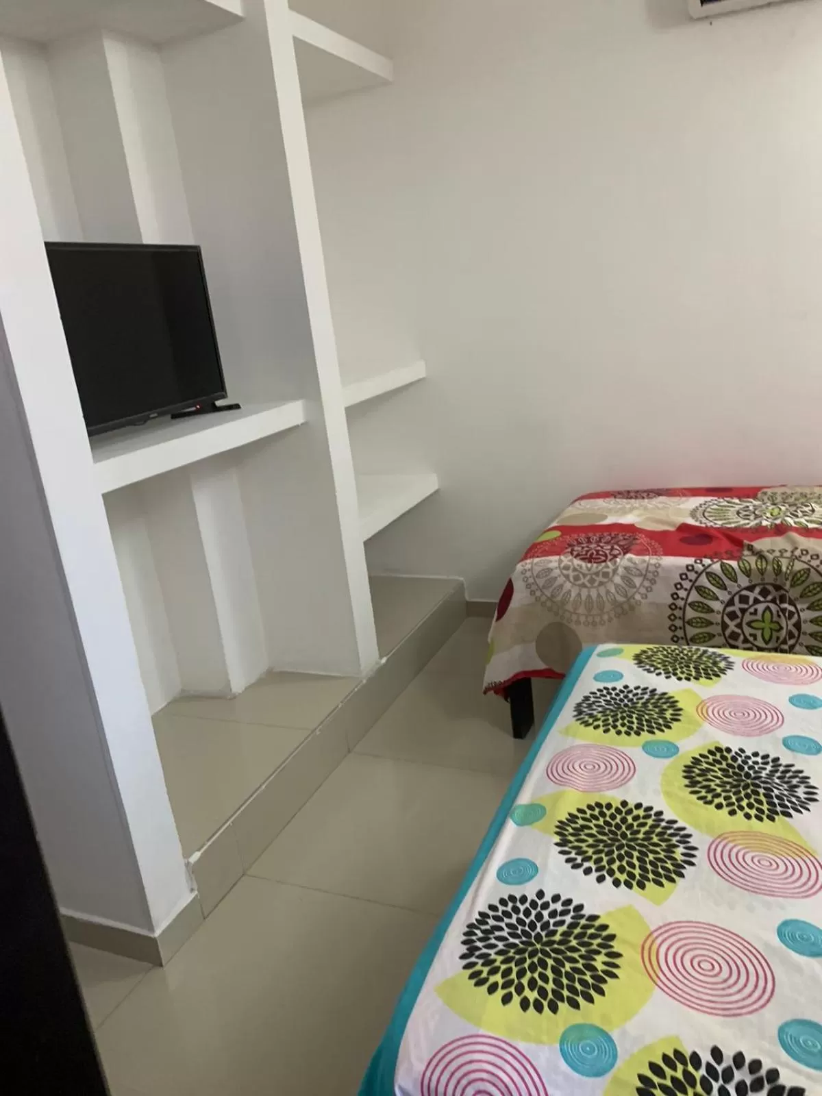 wardrobe, Bed in Hotel Cangrejalito