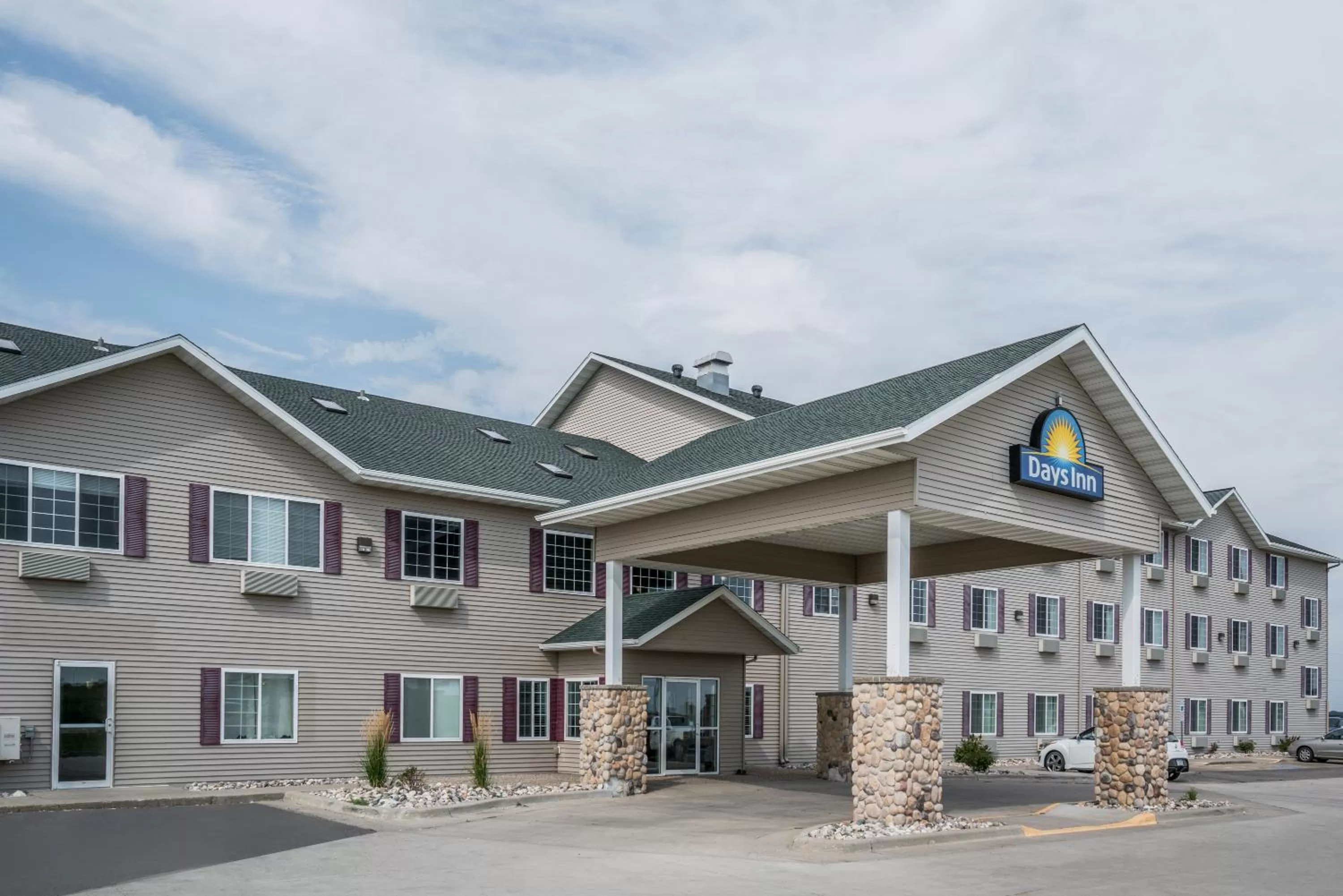 Property building in Days Inn by Wyndham Fargo/Casselton