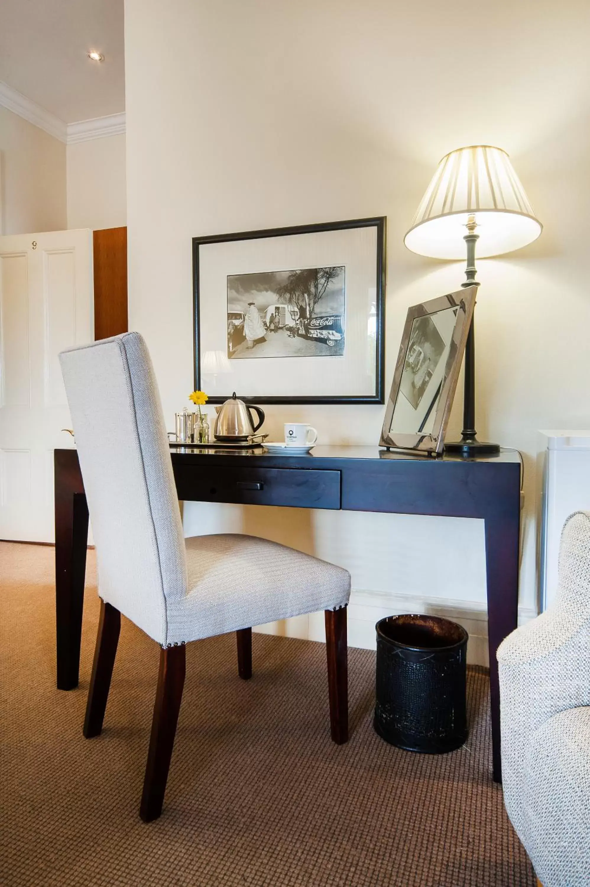 Bedroom, Seating Area in Quarters Hotel