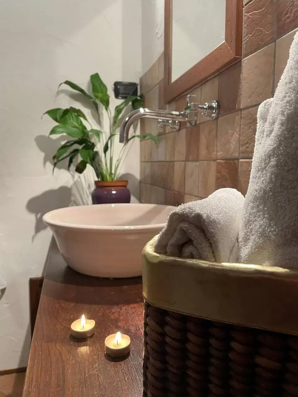 Bathroom in Hammam Rooms and Restaurant, Cagliari, Senorbí