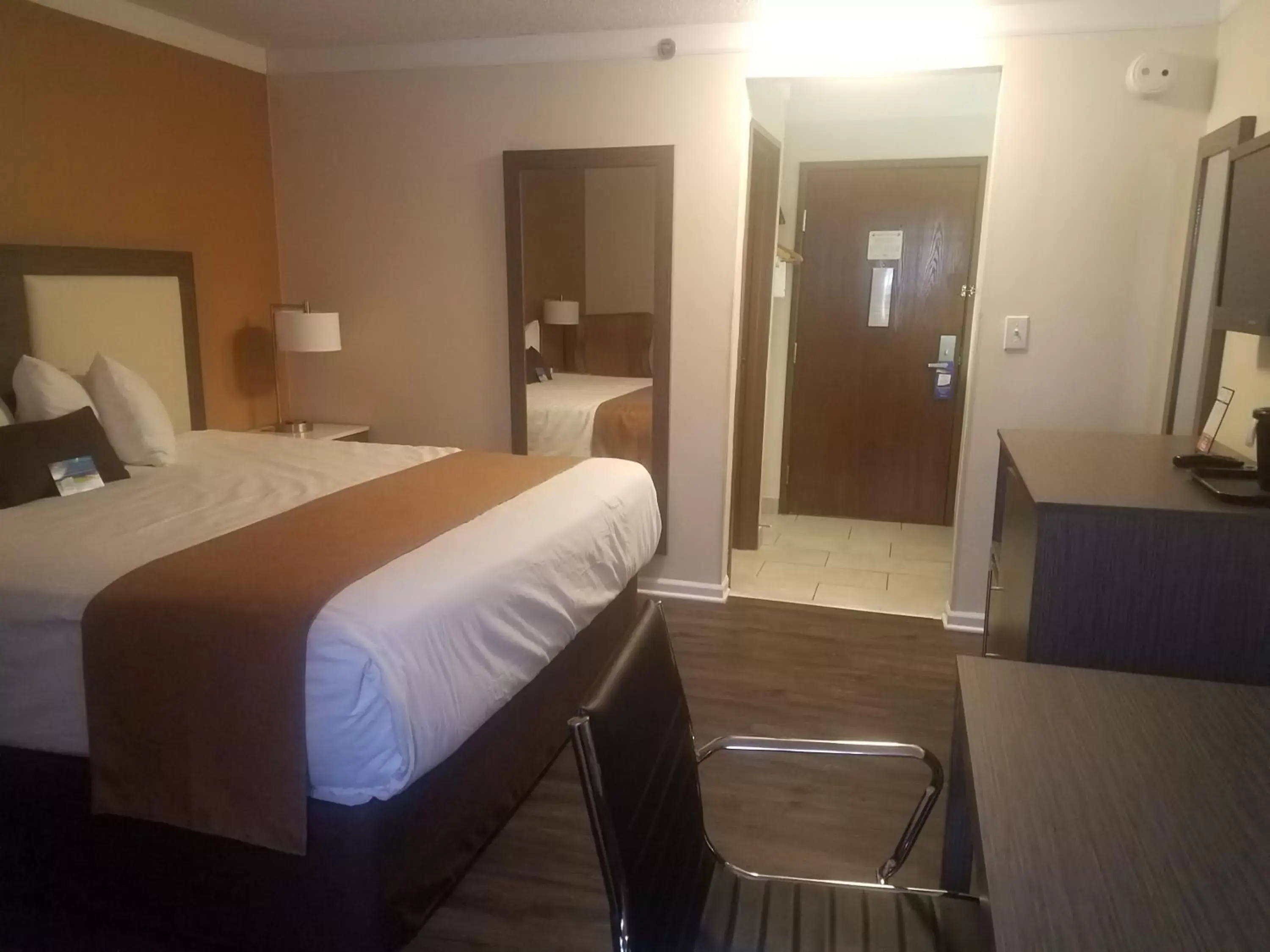 Bed in Baymont by Wyndham Chicago/Alsip Bed in Baymont by Wyndham Chicago/Alsip