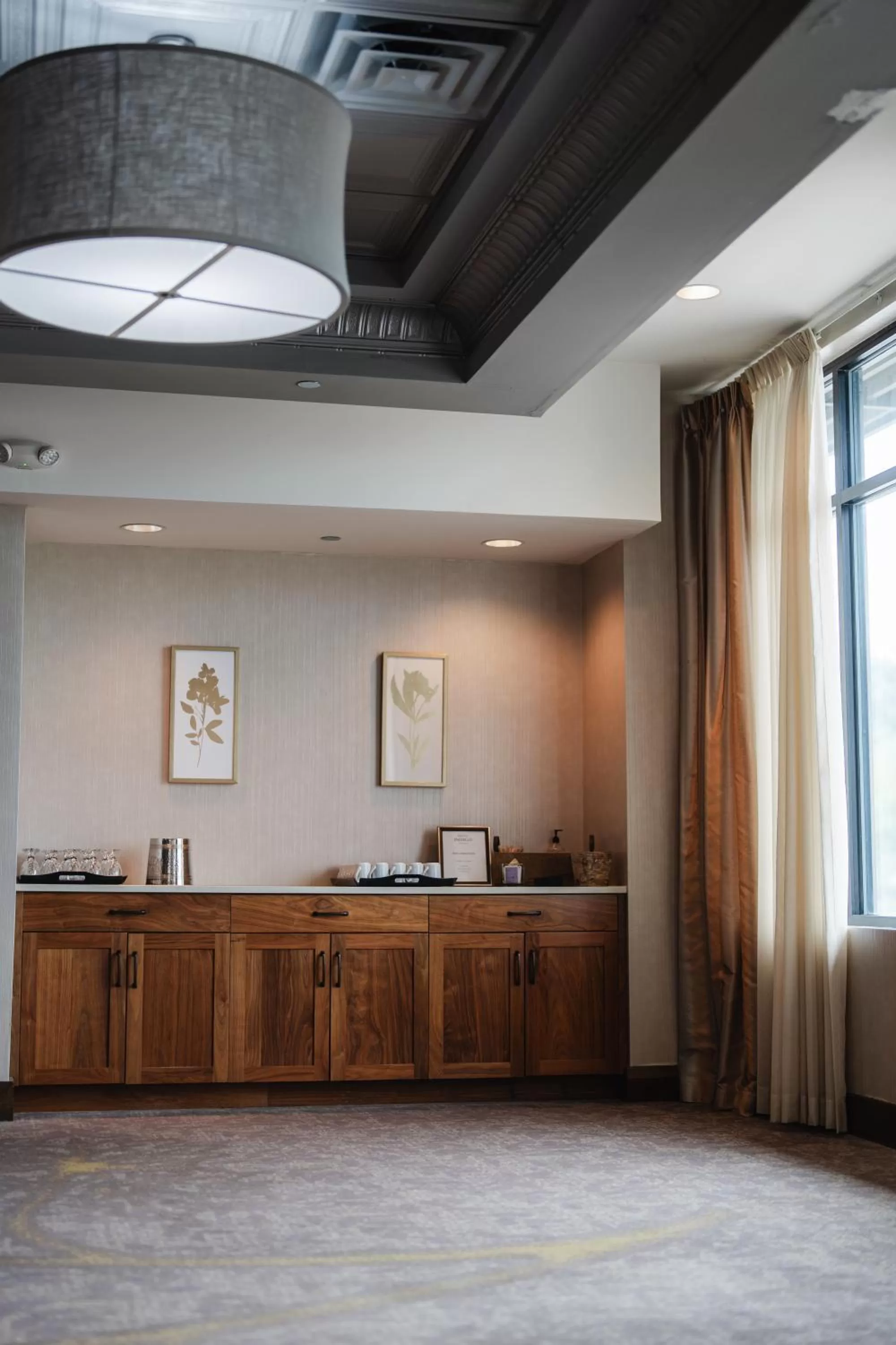 Restaurant/places to eat in Hotel Indigo Traverse City by IHG