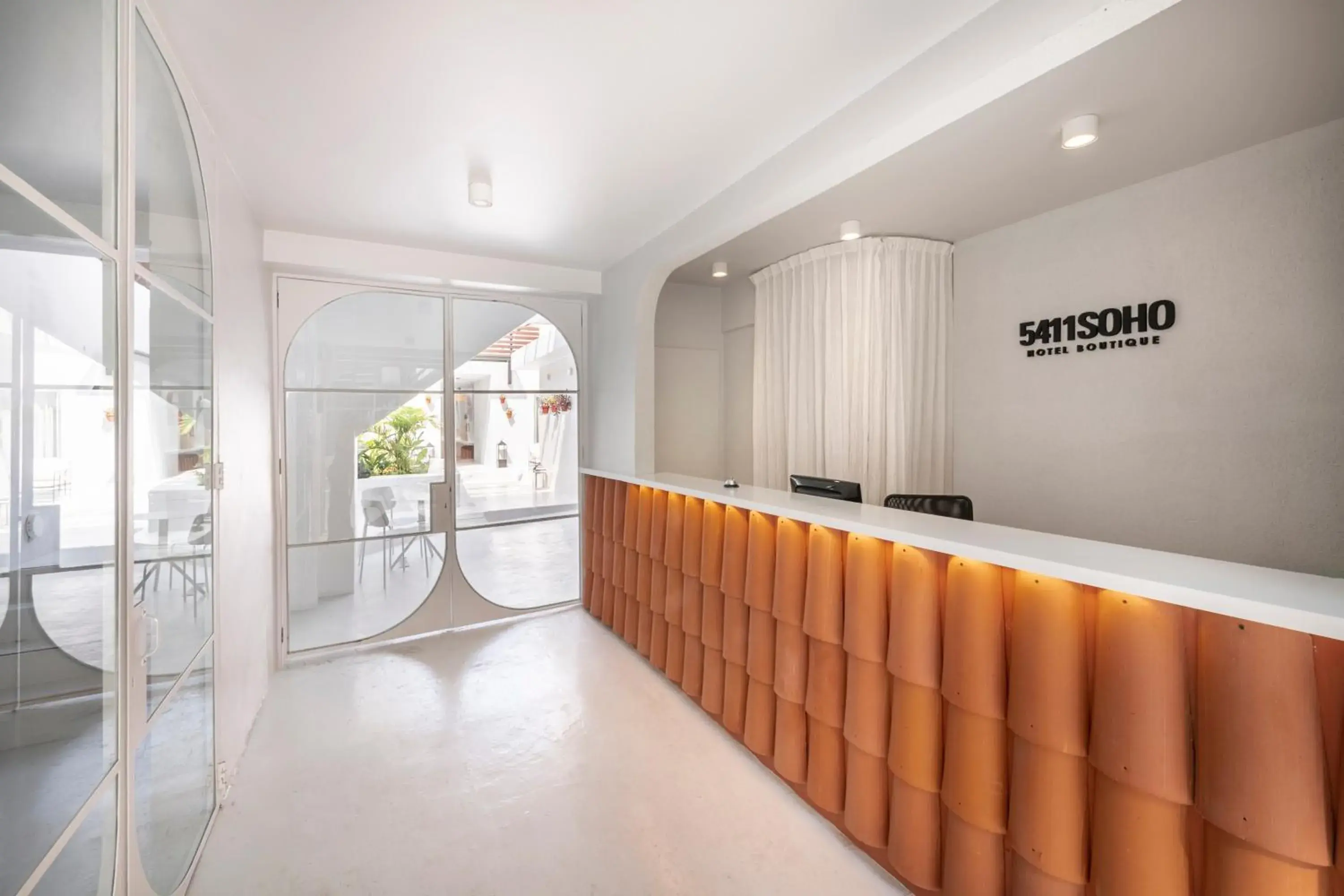 Property building, Lobby/Reception in 5411 Soho Hotel