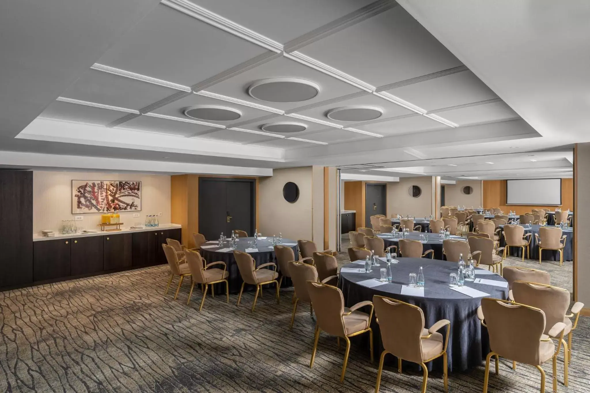 Meeting/conference room, Restaurant/Places to Eat in InterContinental Athenee Palace Bucharest, an IHG Hotel