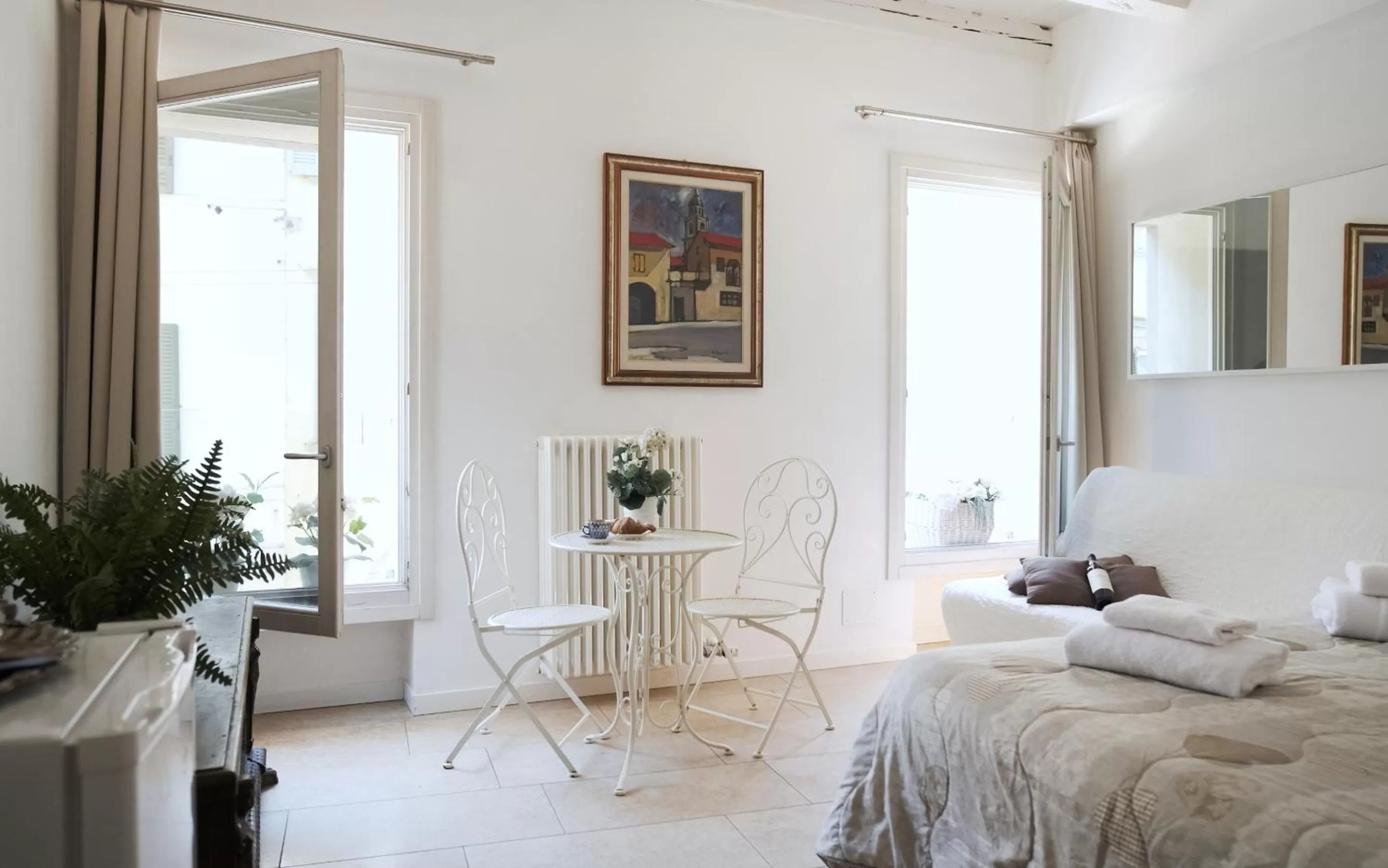 Bedroom, Bed in Academia Residence