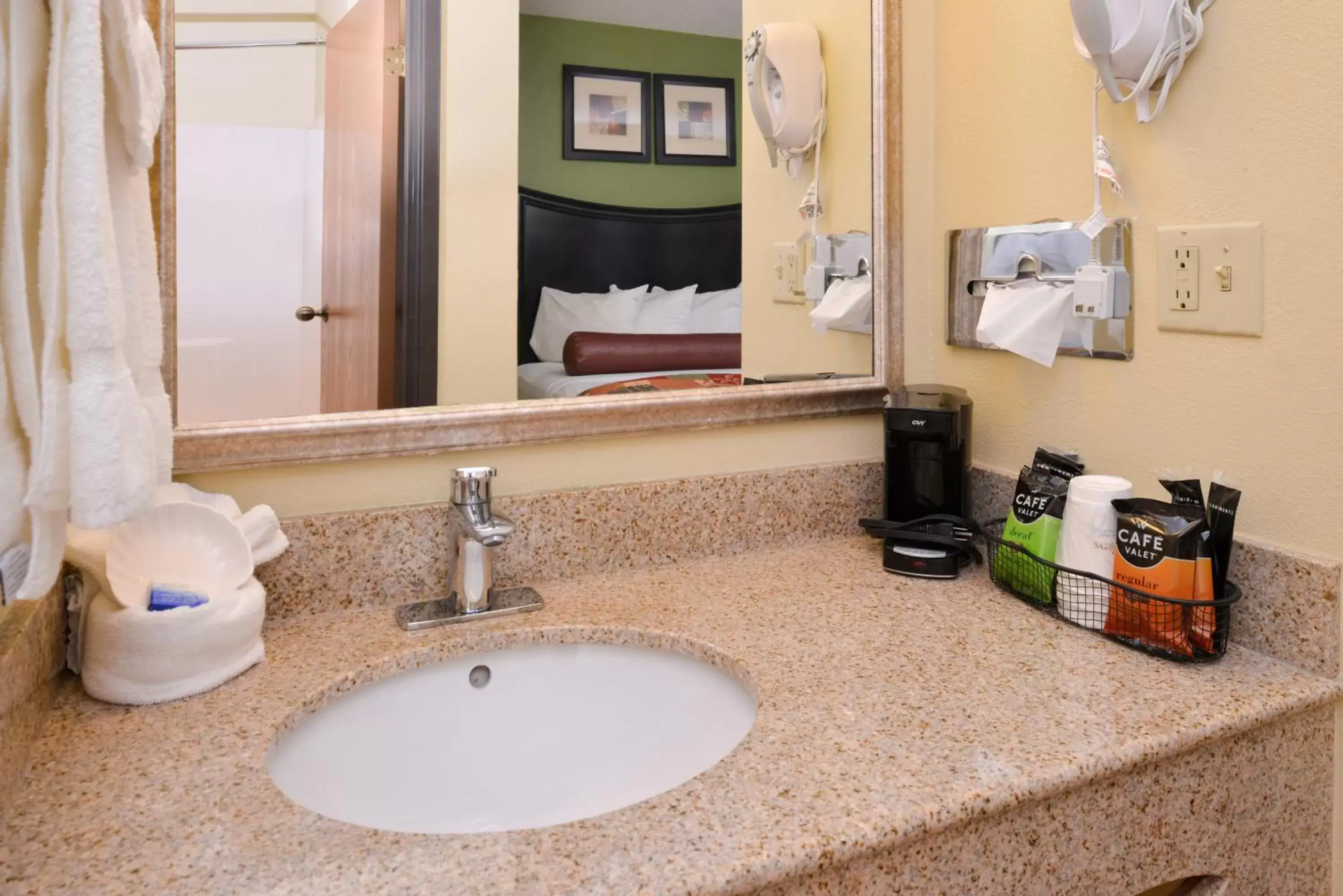 Bathroom in Best Western Canal Winchester Inn-Columbus South East