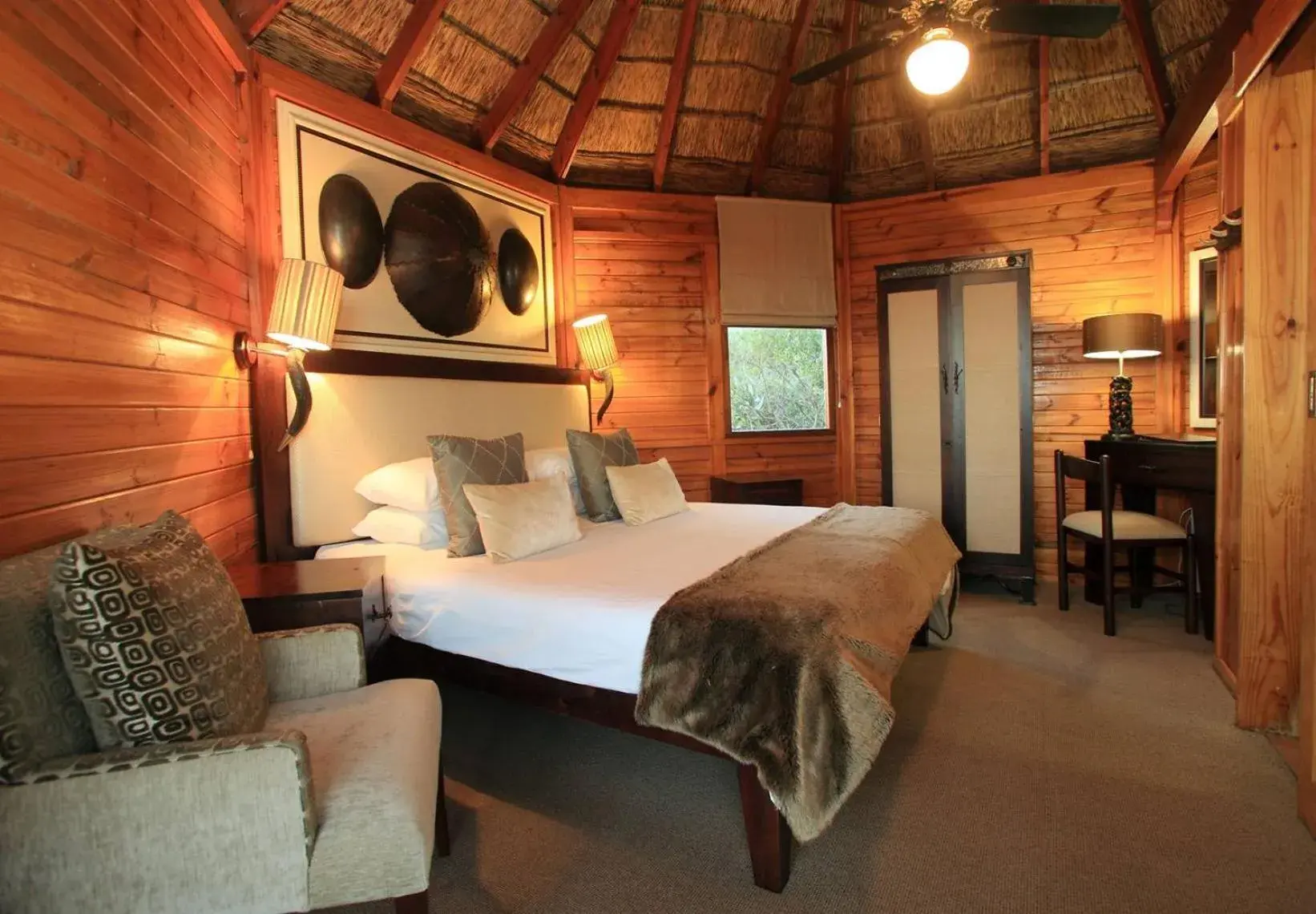 Bed in Garden Route Game Lodge