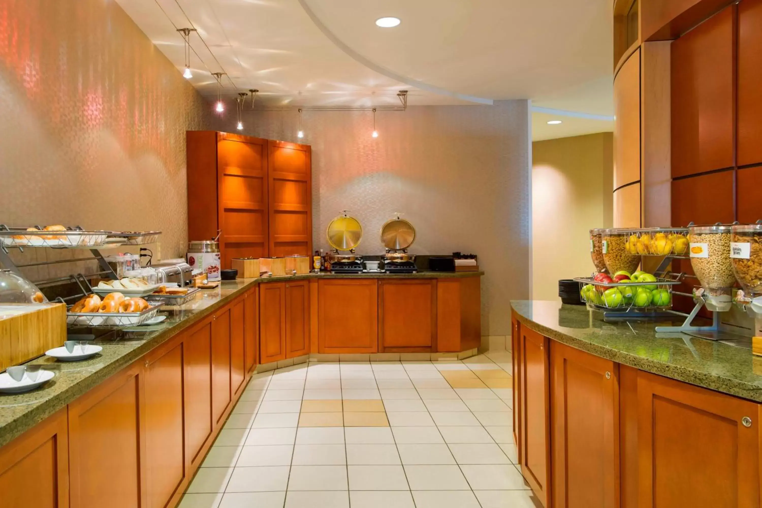 Breakfast, Restaurant/Places to Eat in SpringHill Suites by Marriott Omaha East, Council Bluffs, IA