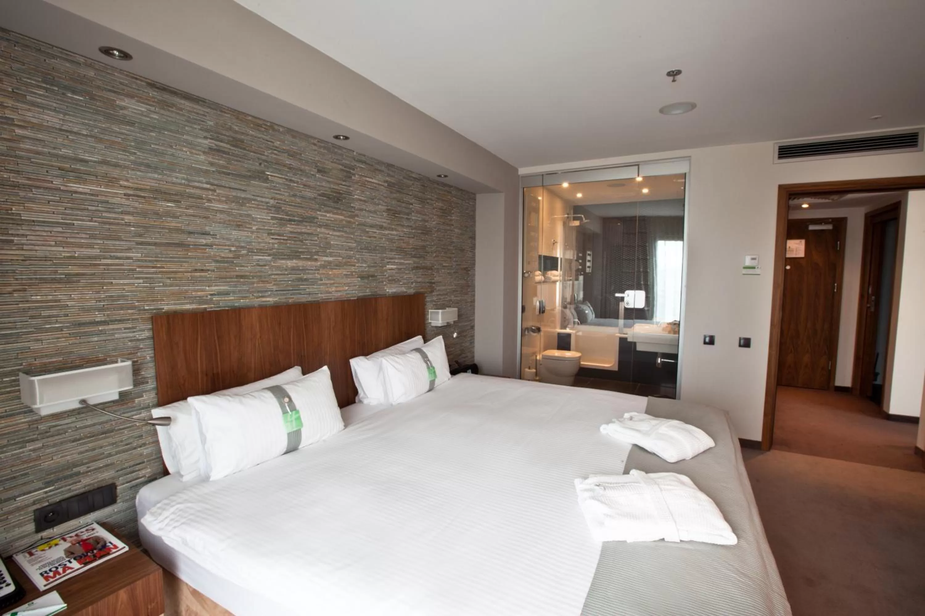 Photo of the whole room, Bed in Holiday Inn Łódź by IHG