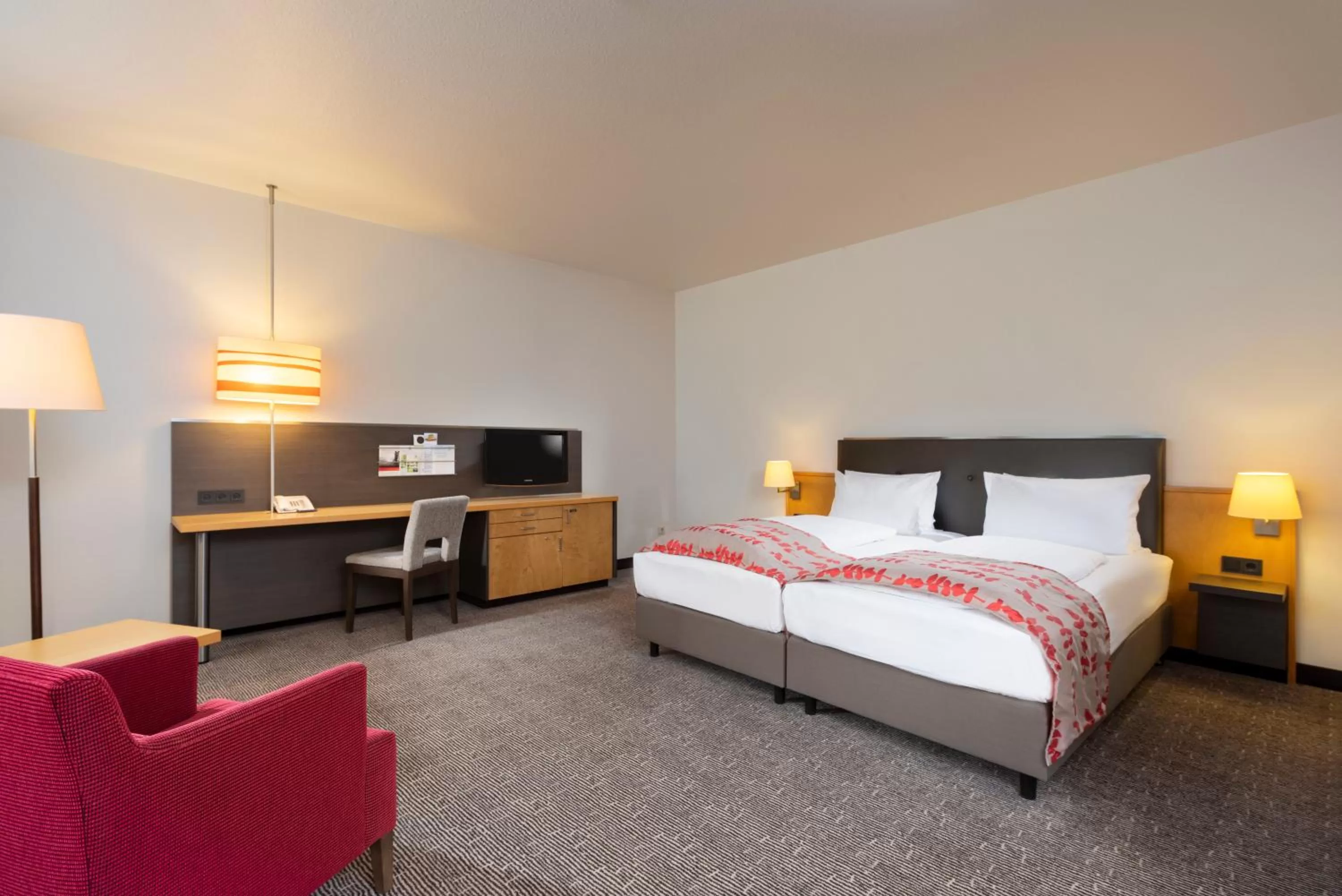 Photo of the whole room, Bed in Holiday Inn Frankfurt Airport - Neu-Isenburg by IHG
